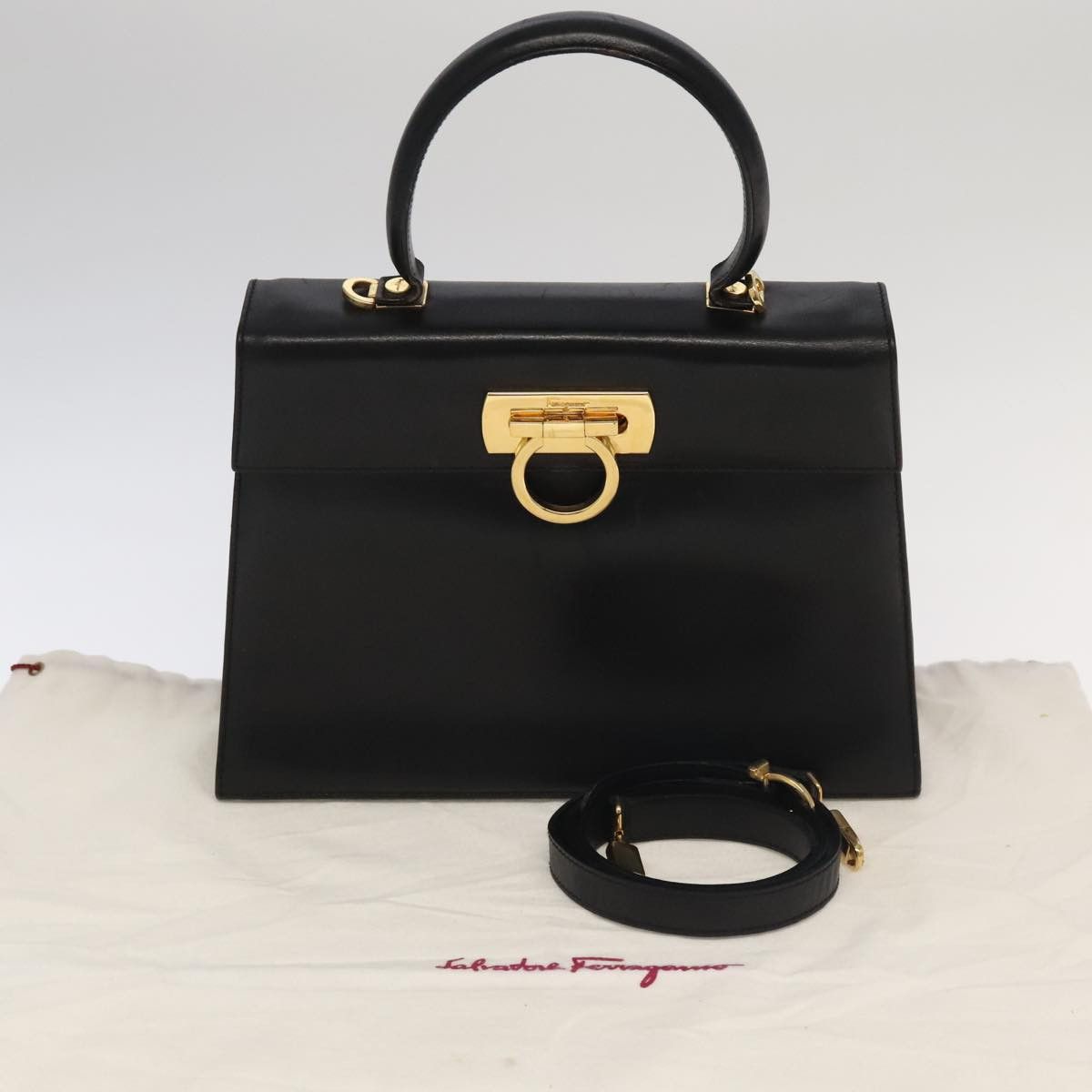 Salvatore Ferragamo Gancini Black Leather Handbag (Pre-Owned) Size ONE SIZE - 18 Thumbnail