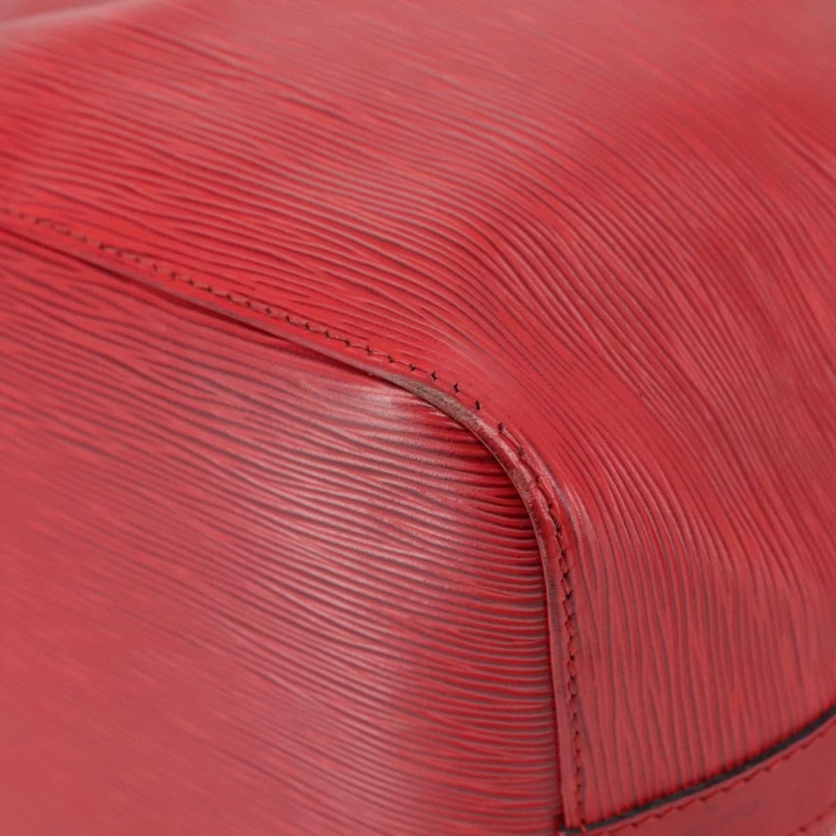 Louis Vuitton Noé Pm Red Leather Shoulder Bag (Pre-Owned) Size ONE SIZE - 9 Thumbnail