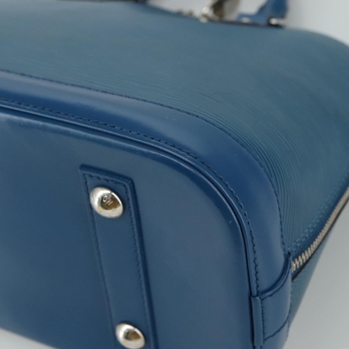 Louis Vuitton Alma Blue Leather Handbag (Pre-Owned) Size ONE SIZE - 7 Thumbnail