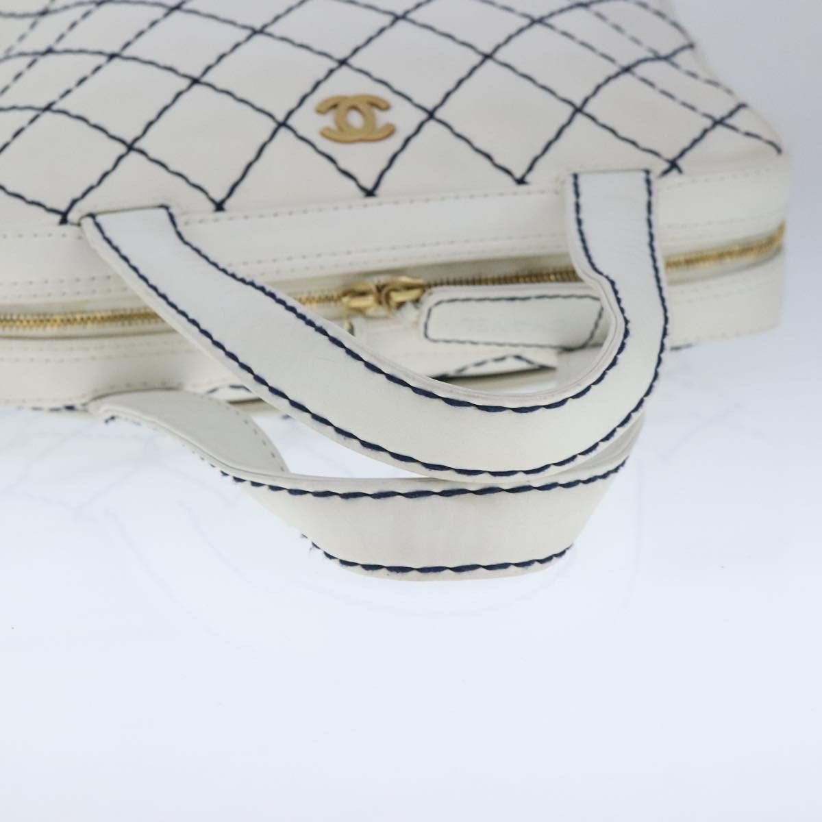 Chanel Wild Stitch White Leather Tote Bag (Pre-Owned) Size ONE SIZE - 10 Thumbnail