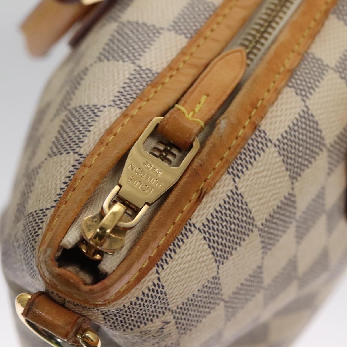 Louis Vuitton Riviera White Canvas Tote Bag (Pre-Owned) Size ONE SIZE - 11 Thumbnail
