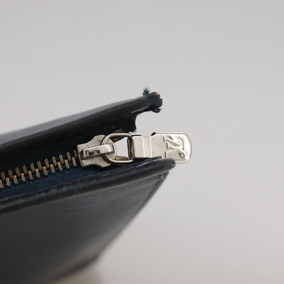 Louis Vuitton Trousse De Toilette Navy Leather Clutch Bag (Pre-Owned) Size ONE SIZE - 9 Thumbnail