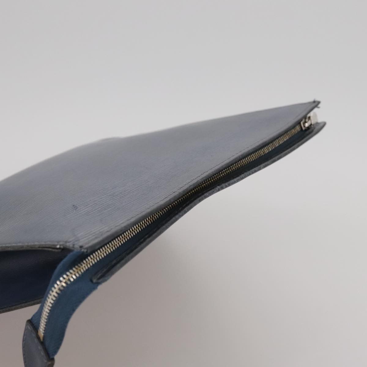 Louis Vuitton Trousse De Toilette Navy Leather Clutch Bag (Pre-Owned) Size ONE SIZE - 14 Thumbnail