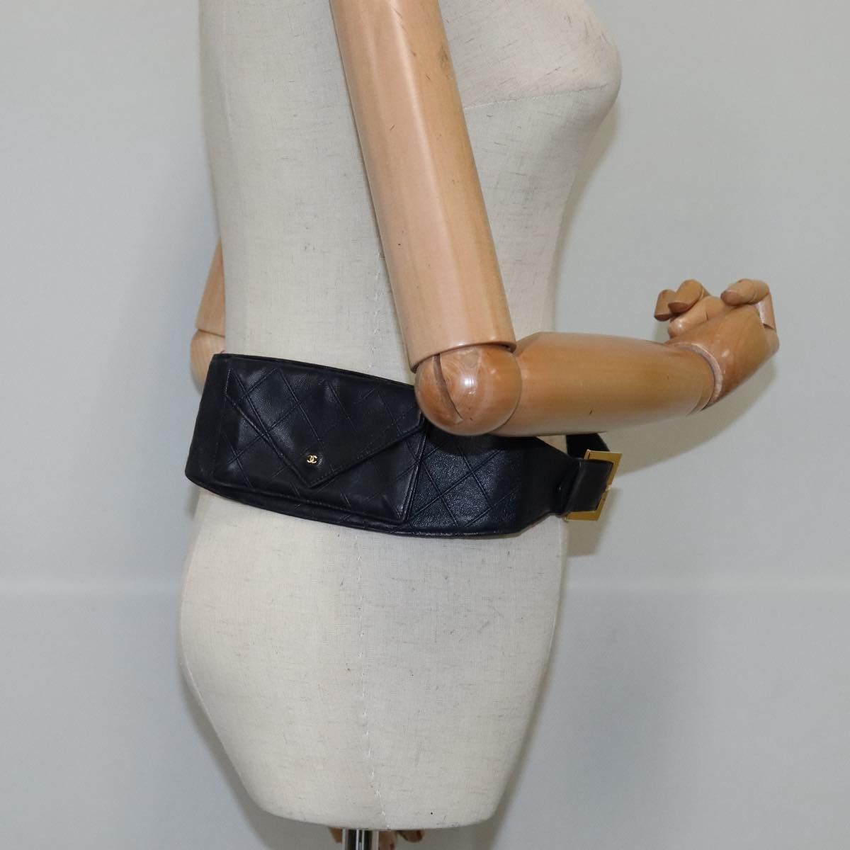 Chanel Bag Belt Navy Leather Shoulder Bag (Pre-Owned) Size ONE SIZE - 11 Thumbnail