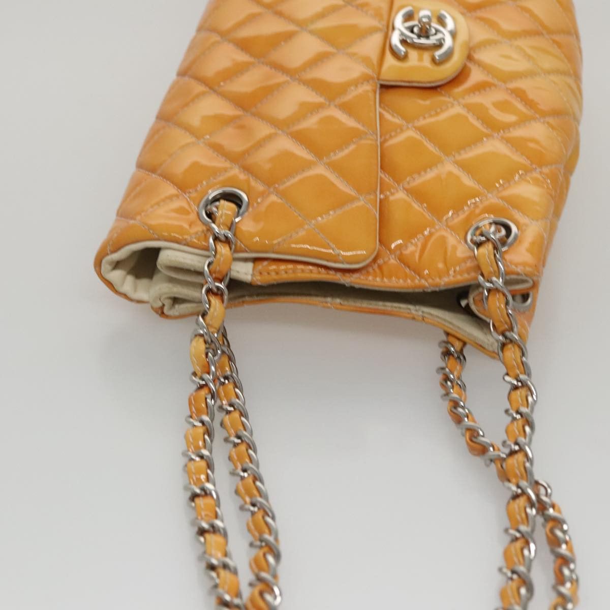 Chanel Timeless Yellow Patent Leather Shoulder Bag (Pre-Owned) Size ONE SIZE - 18 Thumbnail