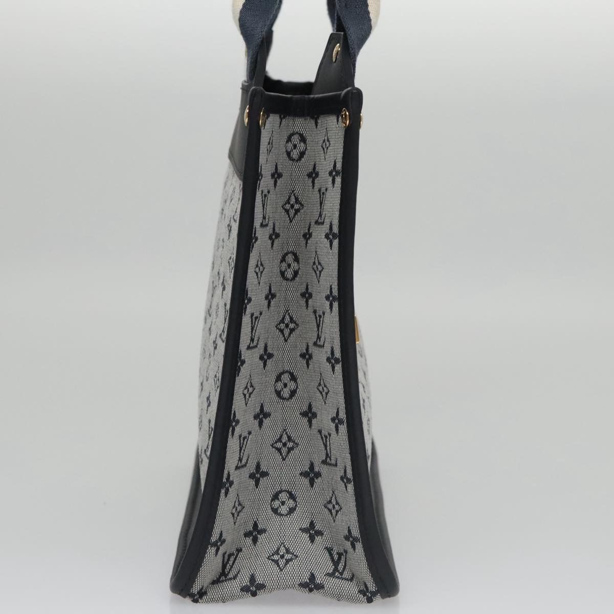 Louis Vuitton Catherine Grey Canvas Handbag (Pre-Owned) Size ONE SIZE - 4 Thumbnail