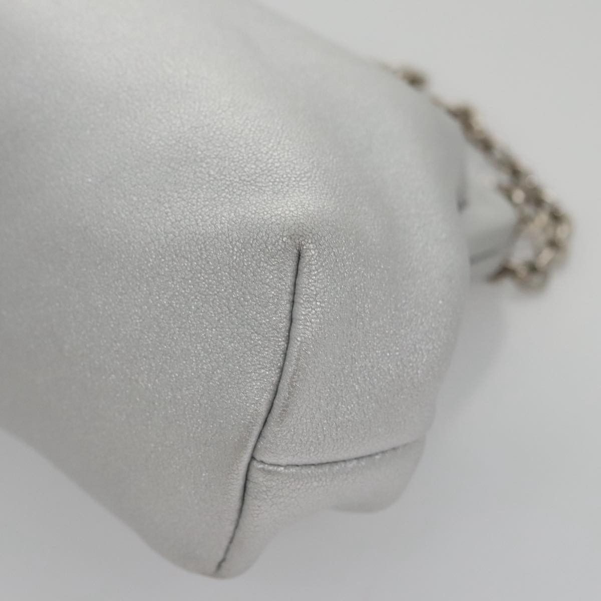 Salvatore Ferragamo Silver Leather Shoulder Bag (Pre-Owned) Size ONE SIZE - 8 Thumbnail