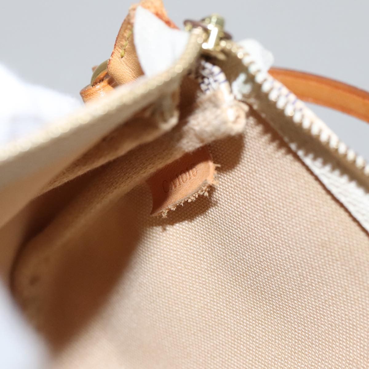 Louis Vuitton Pochette Accessoire White Canvas Clutch Bag (Pre-Owned) Size ONE SIZE - 14 Thumbnail
