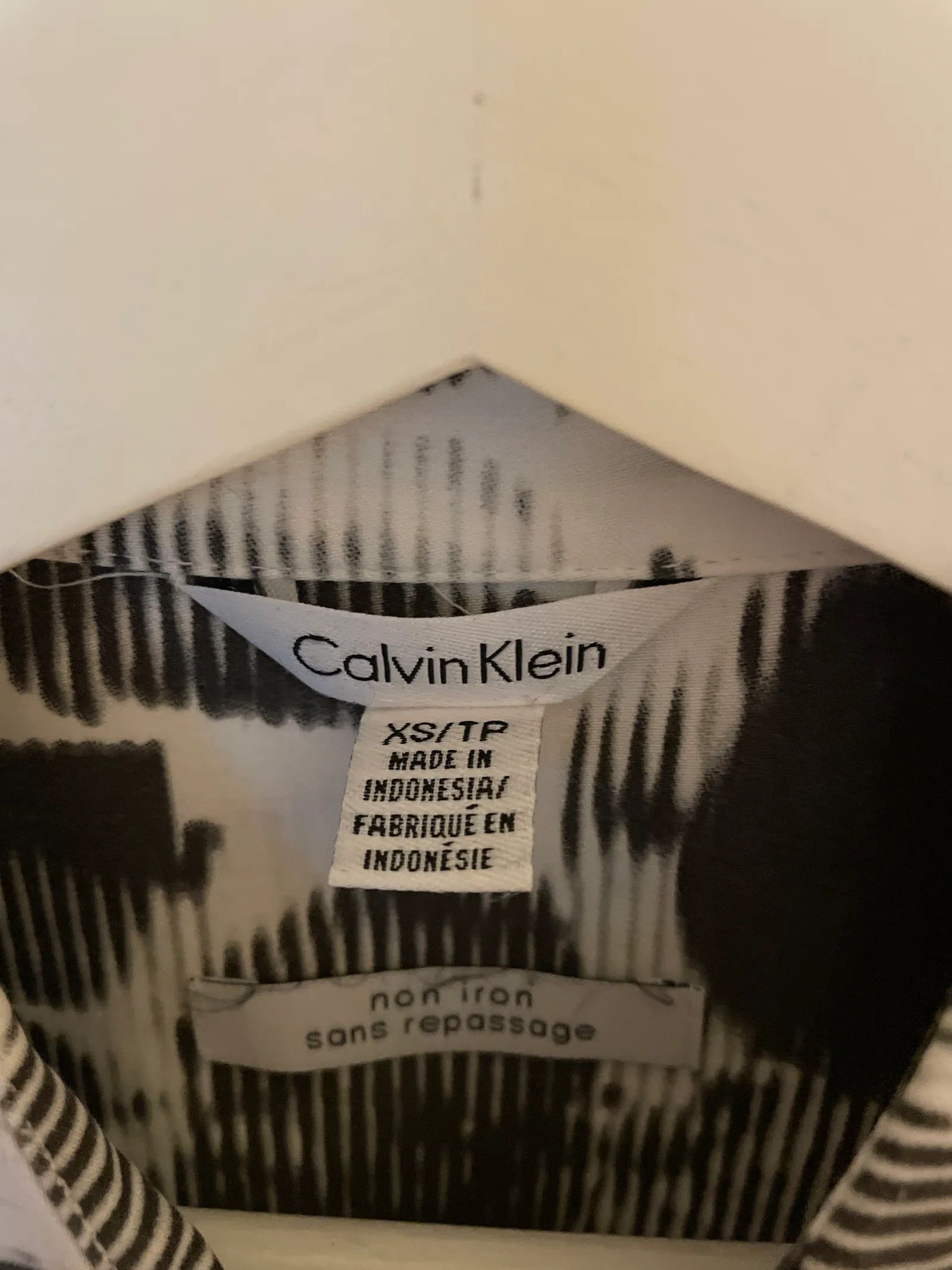 Calvin Klein Calvin Klein Mönstrad figursydd skjorta Shirt Size XS / US 0-2 / IT 36-38 - 2 Thumbnail
