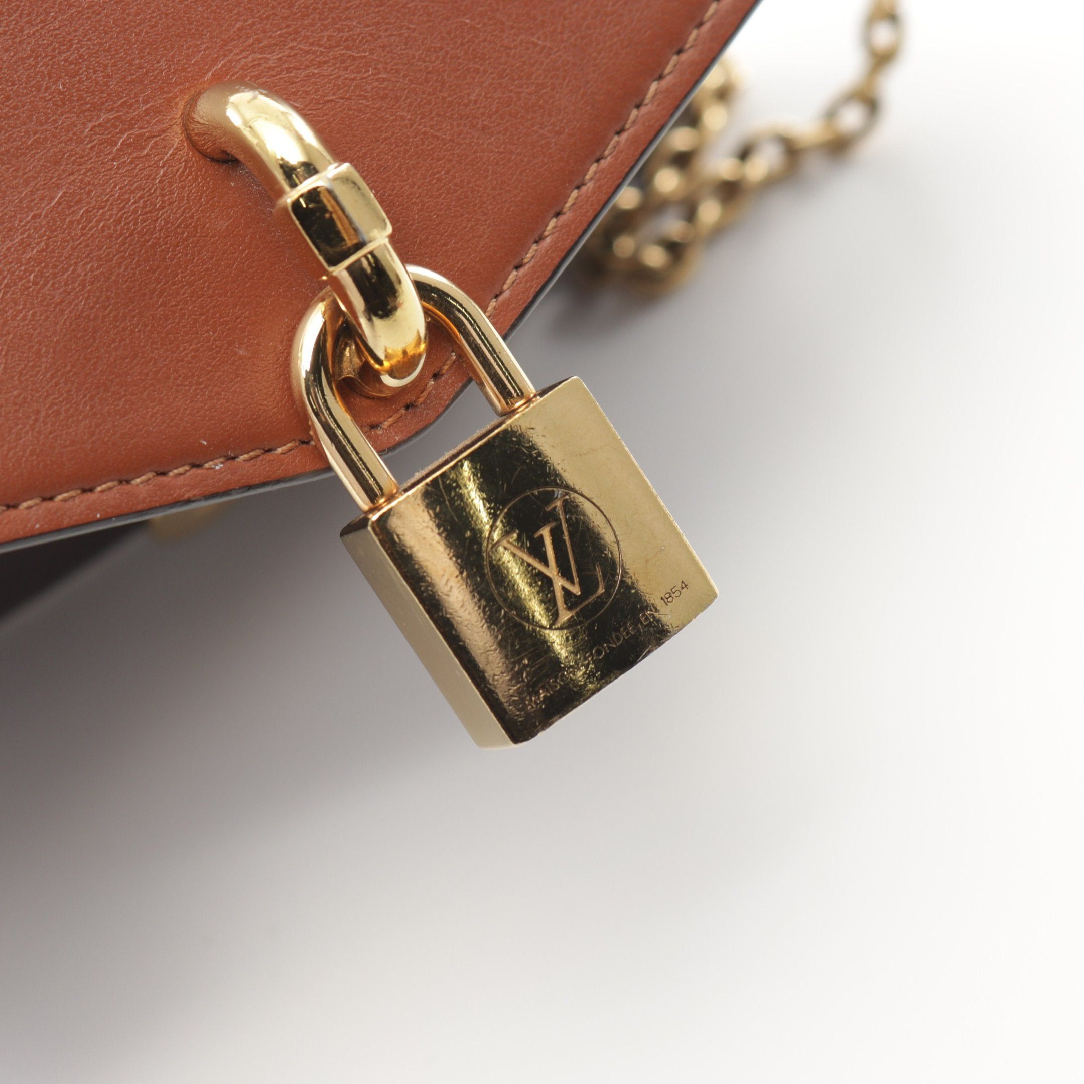 Louis Vuitton Louis Vuitton Padlock On Strap Monogram Shoulder Bag Leather Brown Size ONE SIZE - 6 Thumbnail