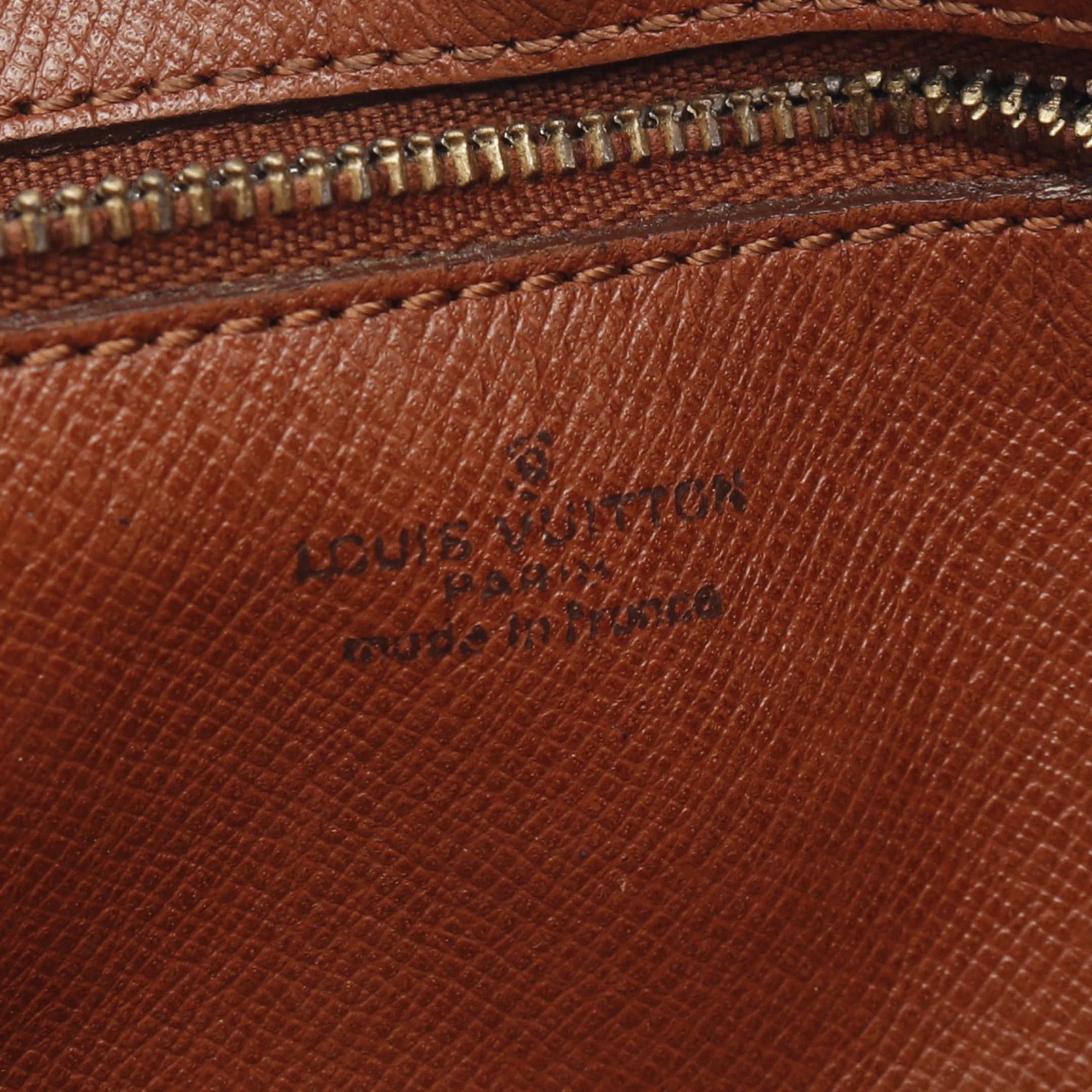 Louis Vuitton Louis Vuitton Marly Dragonne Monogram Clutch Bag Second Leather Brown Size ONE SIZE - 4 Thumbnail