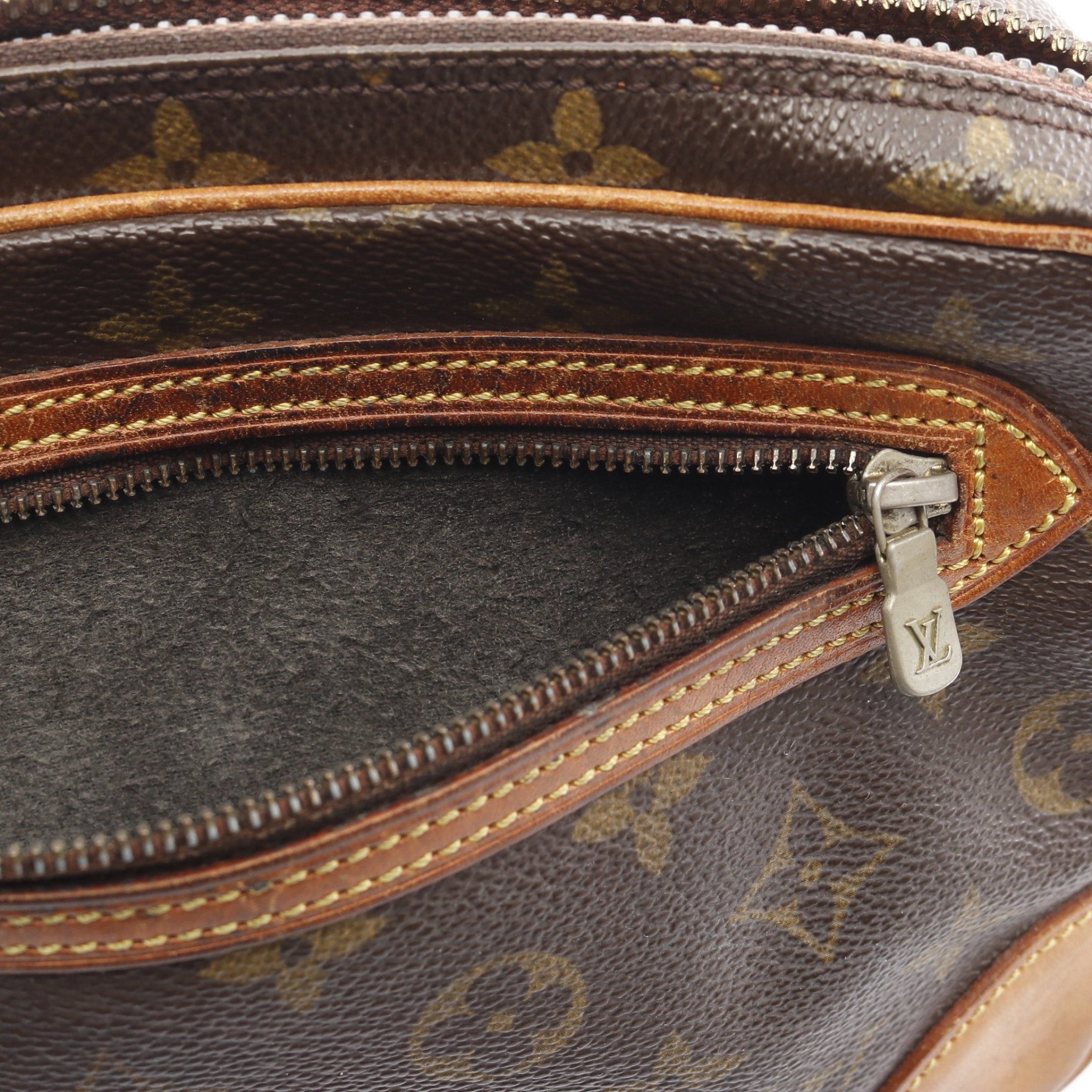 Louis Vuitton Louis Vuitton Marly Dragonne Monogram Clutch Bag Second Leather Brown Size ONE SIZE - 6 Thumbnail