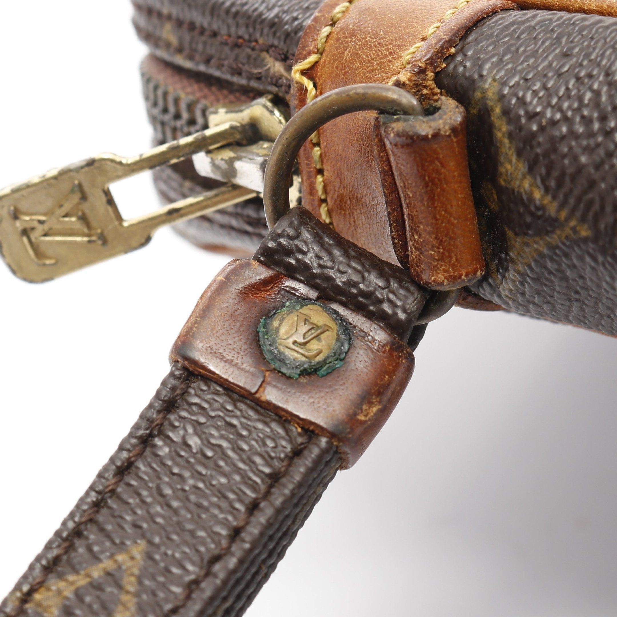 Louis Vuitton Louis Vuitton Marly Dragonne Monogram Clutch Bag Second Leather Brown Size ONE SIZE - 11 Thumbnail