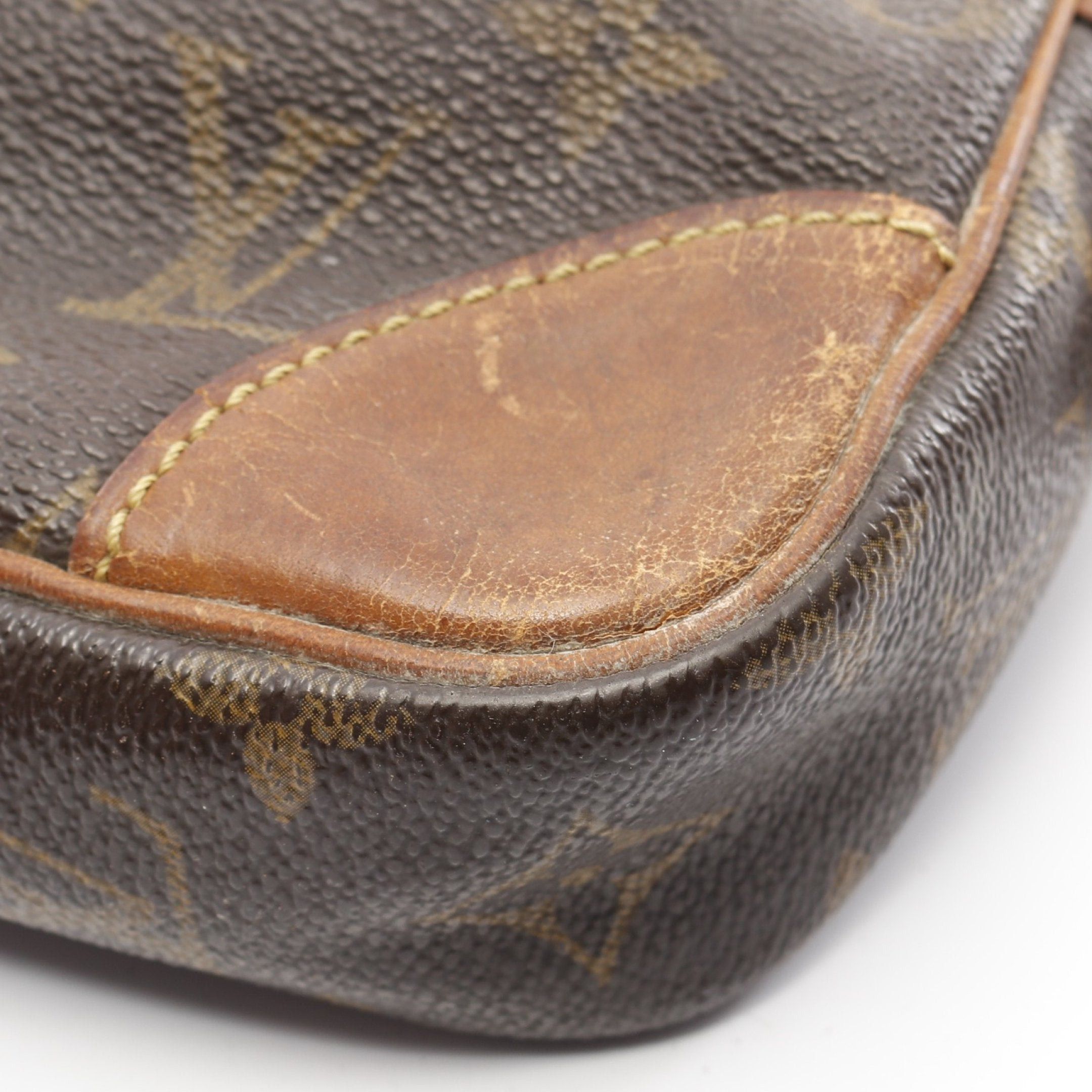 Louis Vuitton Louis Vuitton Marly Dragonne Monogram Clutch Bag Second Leather Brown Size ONE SIZE - 12 Thumbnail