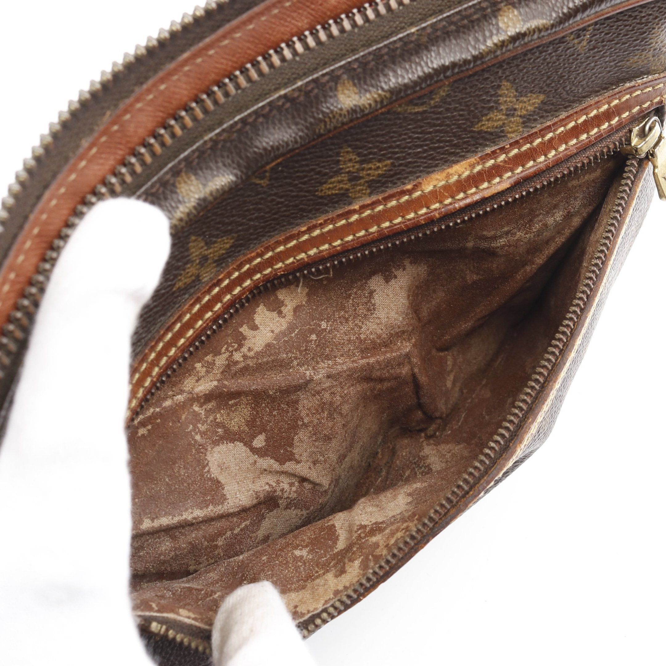 Louis Vuitton Louis Vuitton Marly Dragonne Monogram Clutch Bag Second Leather Brown Size ONE SIZE - 7 Thumbnail