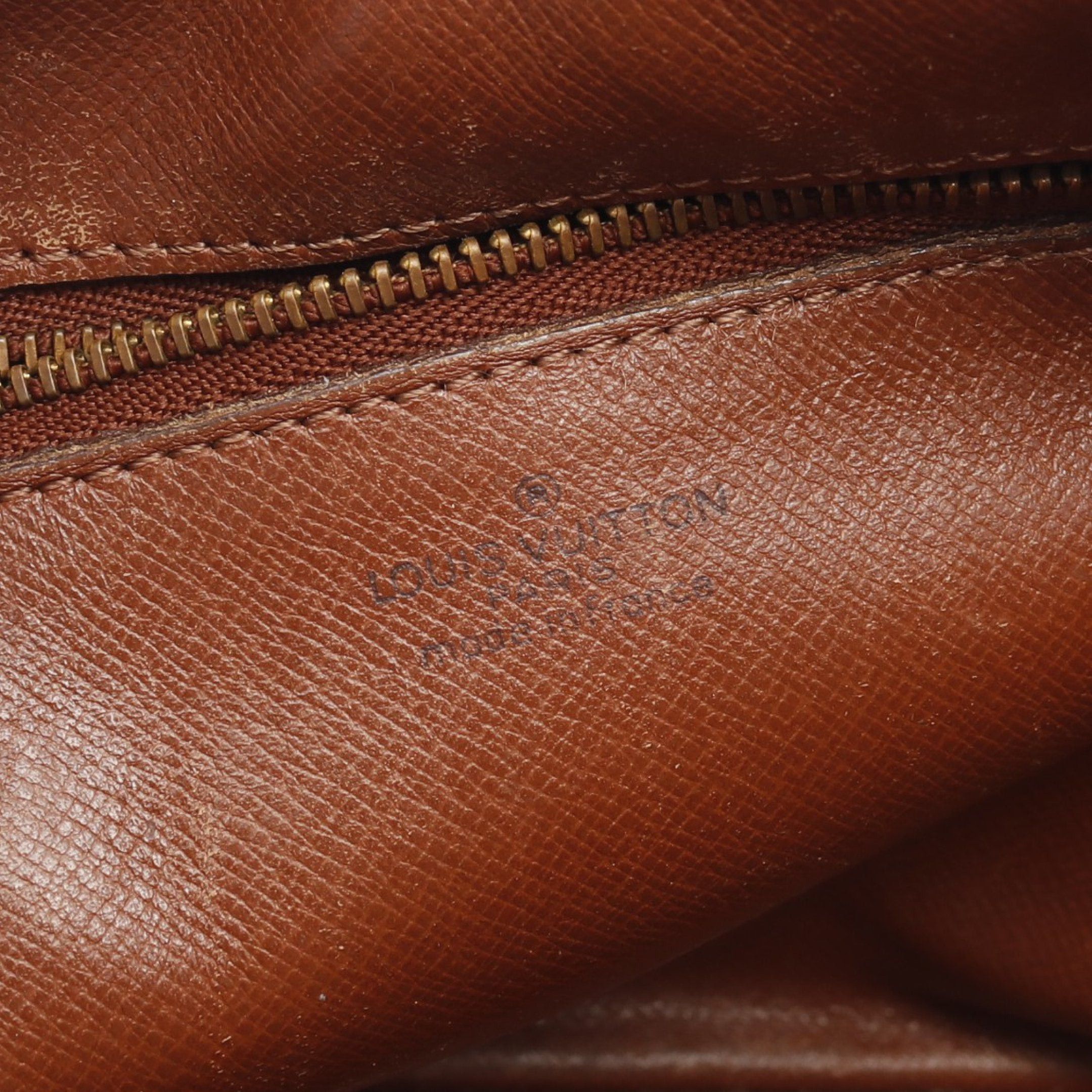 Louis Vuitton Louis Vuitton Marly Dragonne Monogram Clutch Bag Second Leather Brown Size ONE SIZE - 4 Thumbnail
