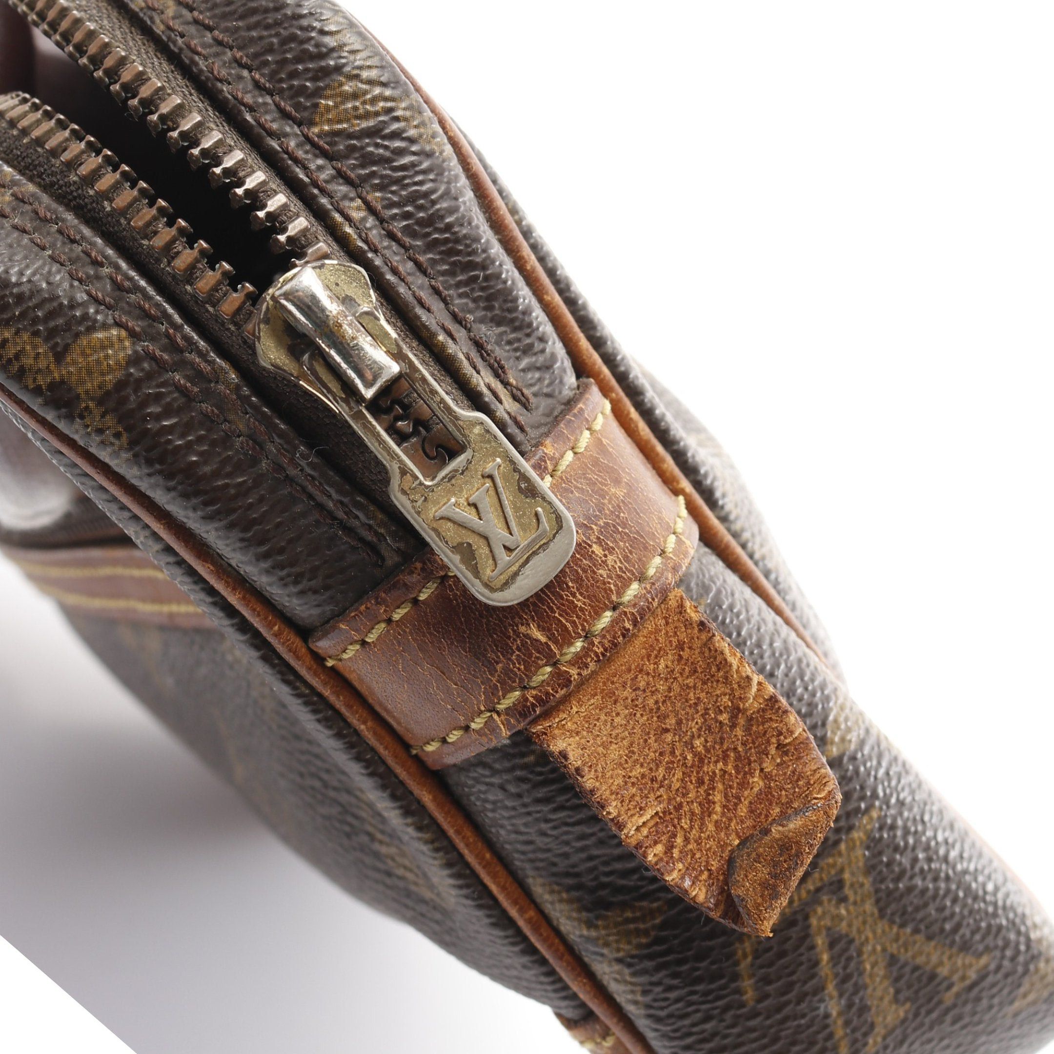 Louis Vuitton Louis Vuitton Marly Dragonne Monogram Clutch Bag Second Leather Brown Size ONE SIZE - 11 Thumbnail