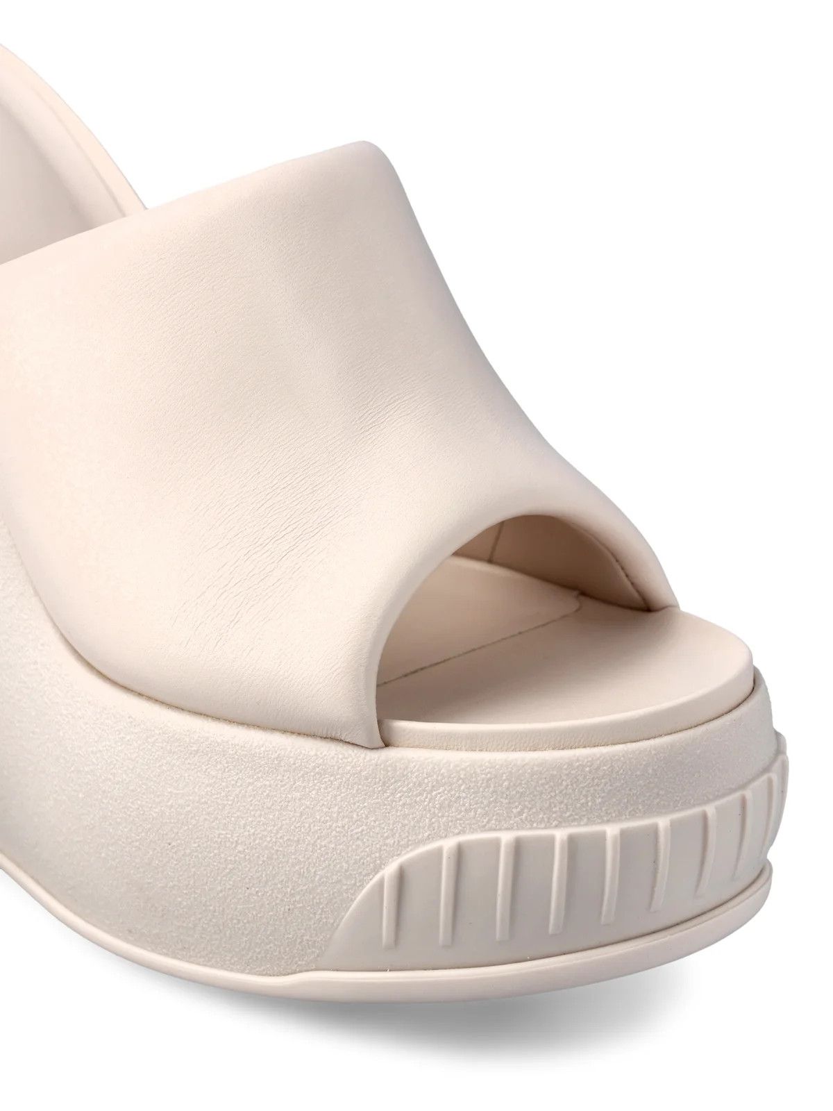 Fendi Fendi Wedge FF Pattern Platform Slides Sandals in beige Size US 7 / IT 37 - 4 Thumbnail