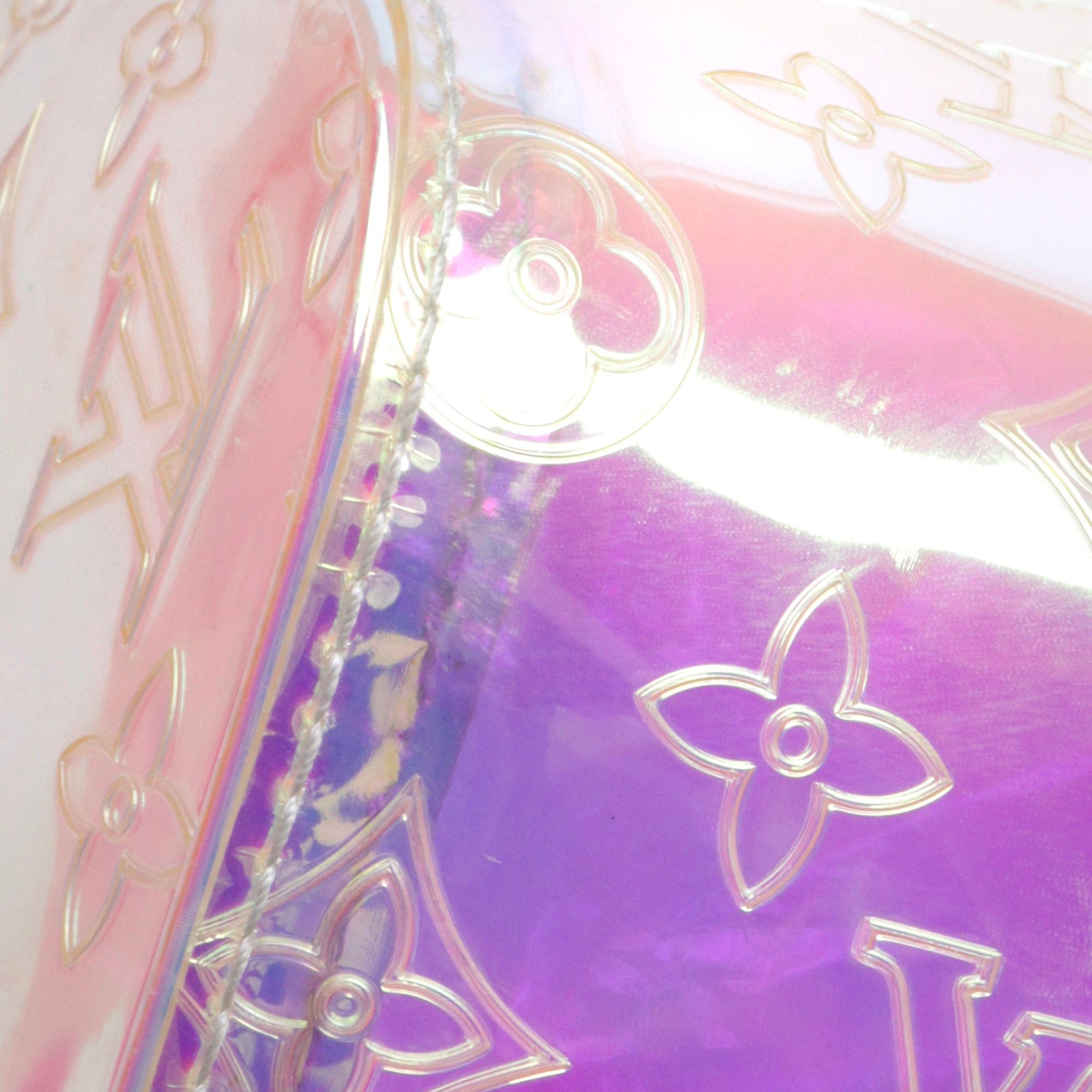 Louis Vuitton LOUIS VUITTON - Louis Vuitton limited edition Keepall 50 Prism bag in iridescent PVC Size ONE SIZE - 9 Thumbnail