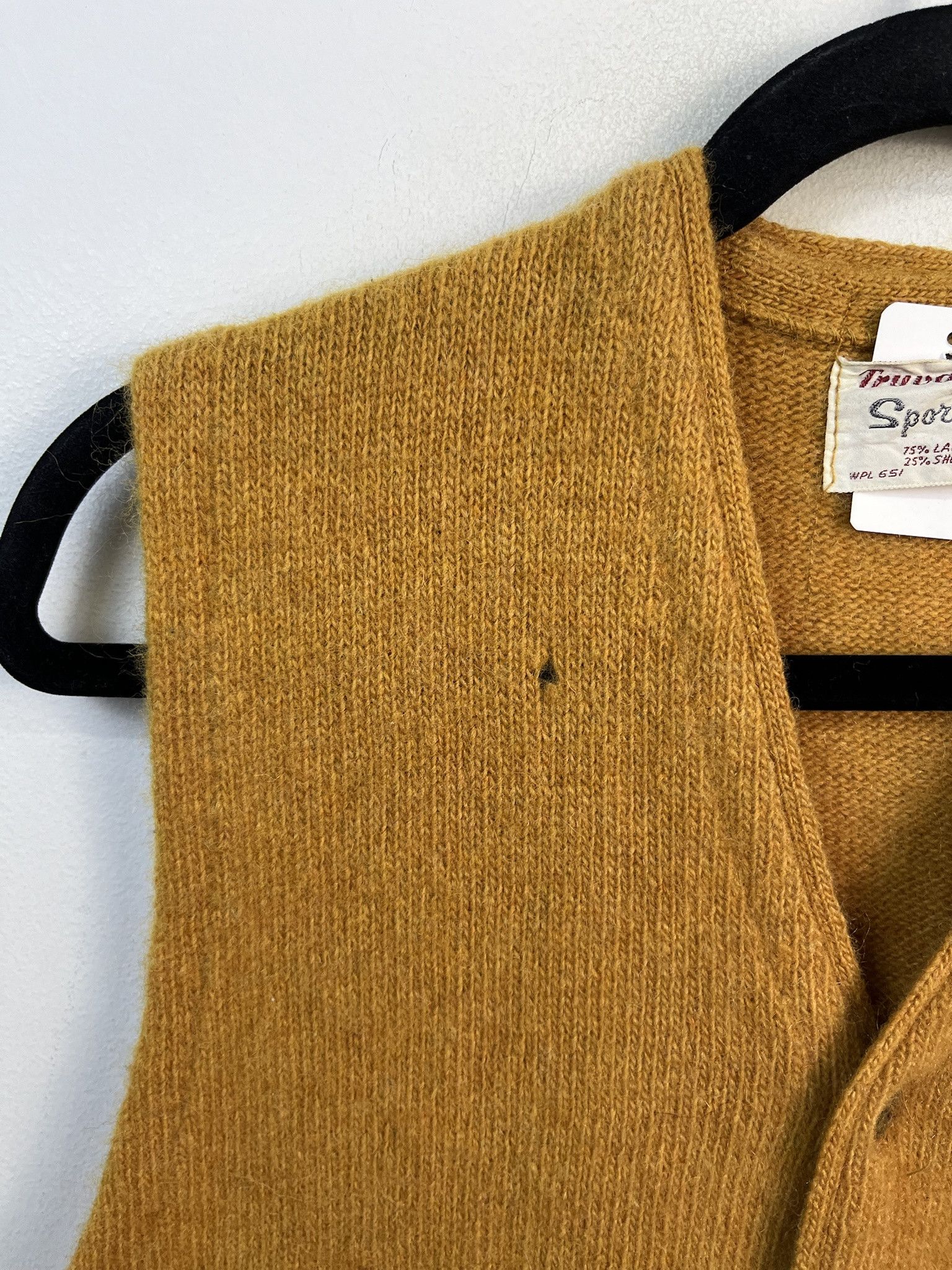 Vintage Vintage Knit Sweater 1980s Thick Knit Truval Sportswear Mustard Knit Sweater Vest Size L Size US L / EU 52-54 / 3 - 2 Thumbnail