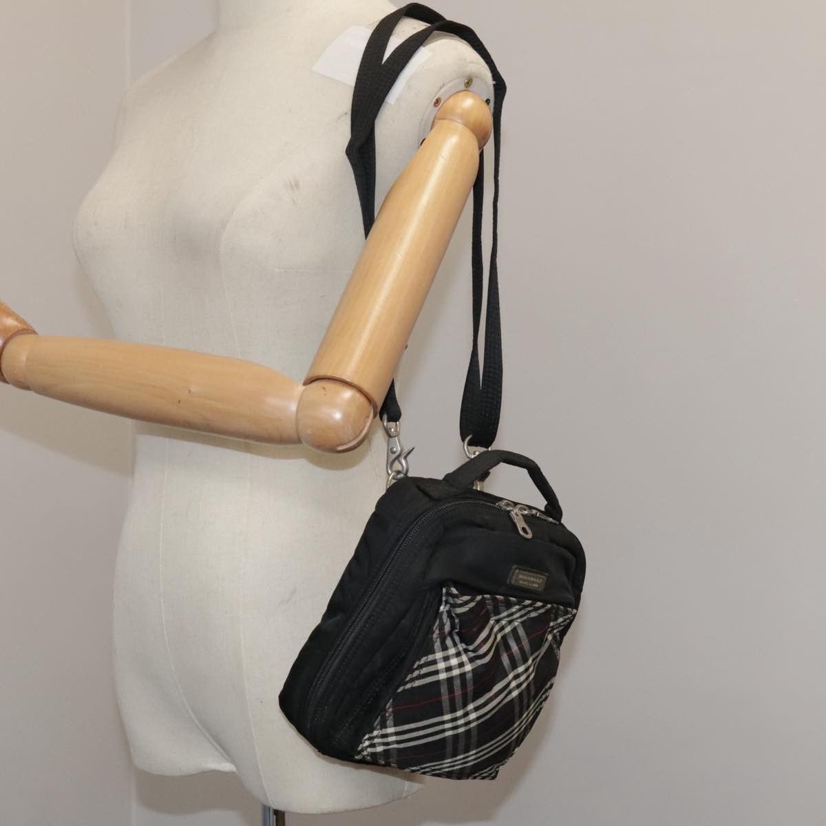Burberry Black Label Black Synthetic Handbag (Pre-Owned) Size ONE SIZE - 15 Thumbnail