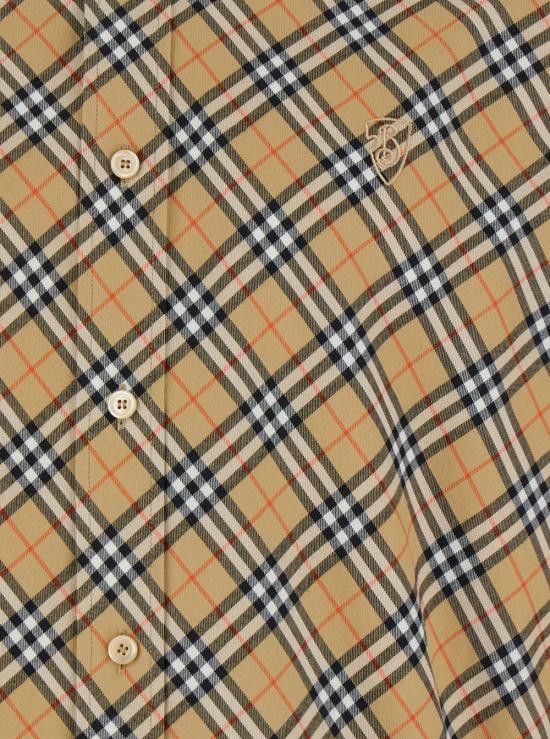Burberry BURBERRY Men Shirts 8098844B9368 Beige Size US M / EU 48-50 / 2 - 3 Thumbnail