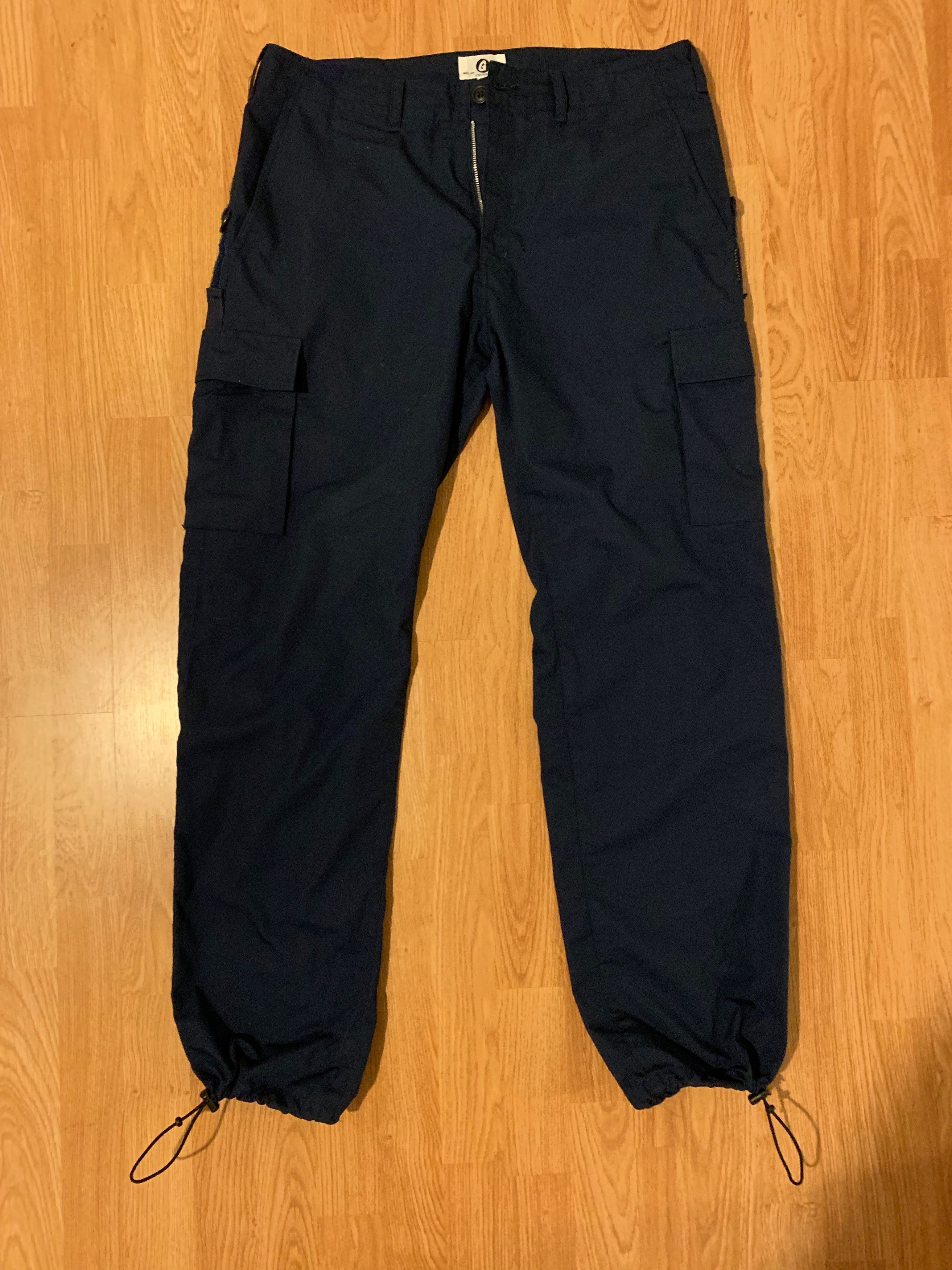 Adjustable cargo pants (Tagged XL)