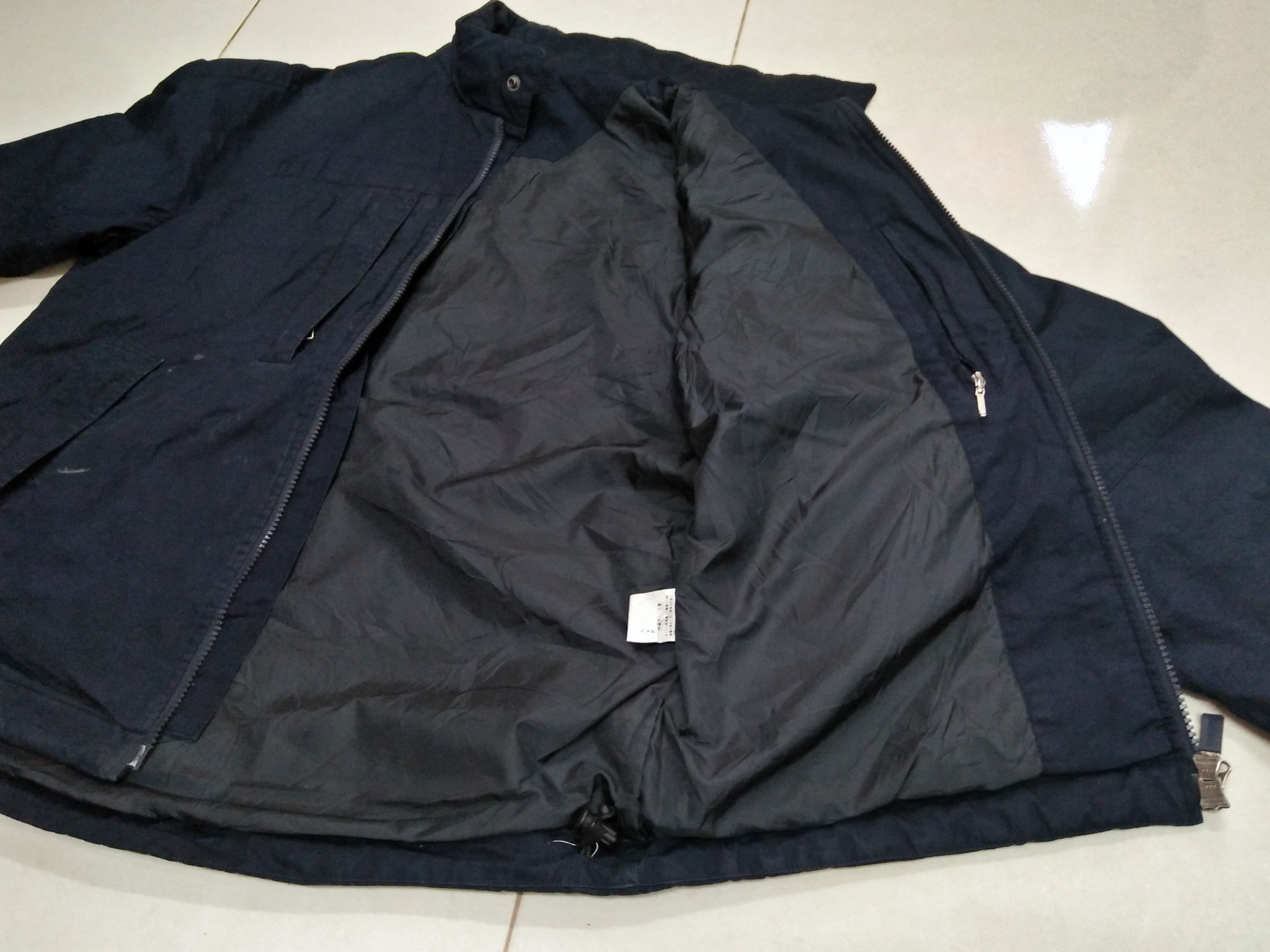 Lacoste LACOSTE ​laˈkɔst La Chemise Lacoste Embossed Logo Jacket. Size US L / EU 52-54 / 3 - 3 Thumbnail