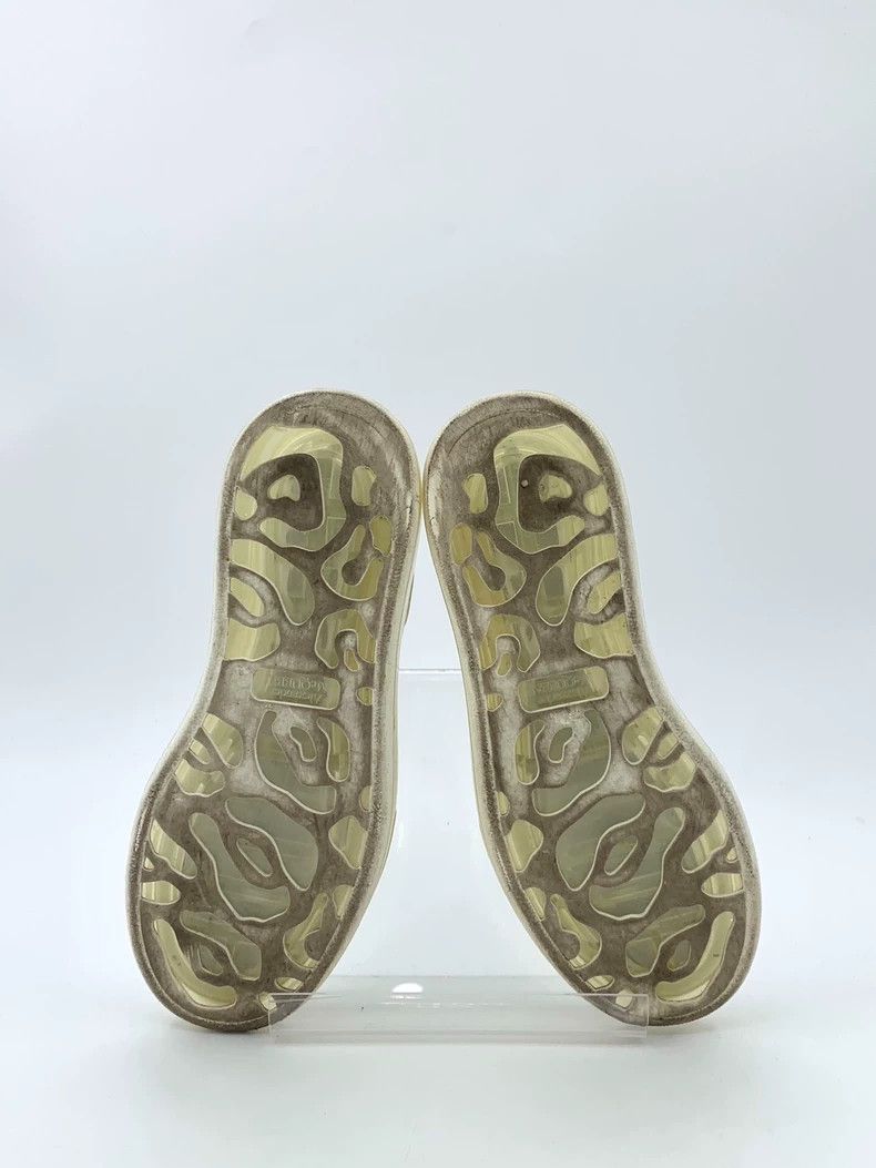 Alexander McQueen Alexander McQueen Alexander McQueen Size 35 White Laced Low-top Thick Sole Leather Casual Shoes Size US 5 / IT 35 - 5 Thumbnail