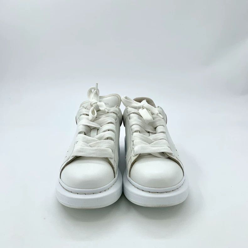 Alexander McQueen Alexander McQueen White thick-soled lace-up casual sports shoes, size 36.5 Size US 6 / IT 36 - 3 Thumbnail