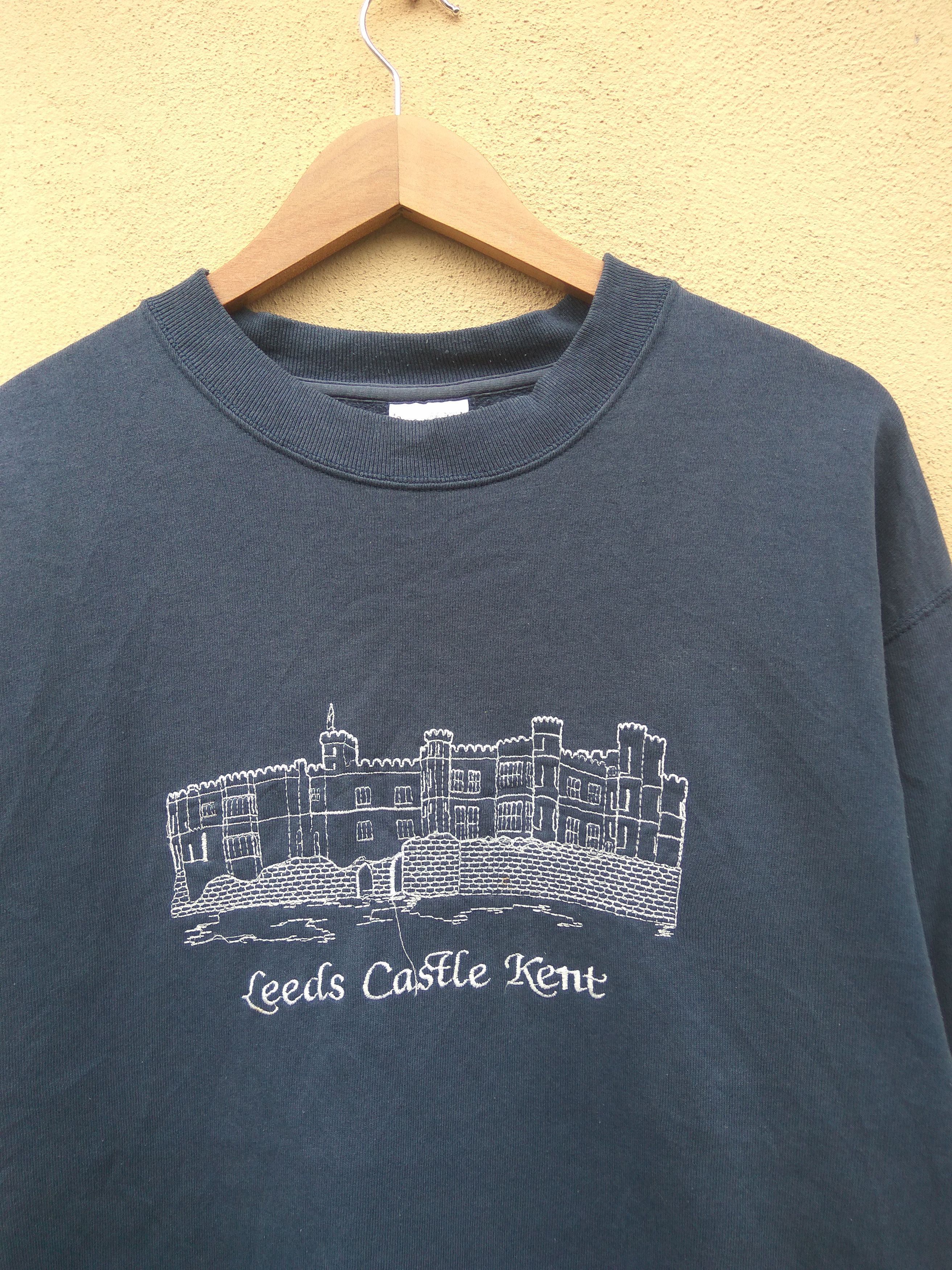Vintage 🔥 Vintage 90s Vintage Leeds Castle Kent sweatshirt crewneck Size US L / EU 52-54 / 3 - 4 Thumbnail