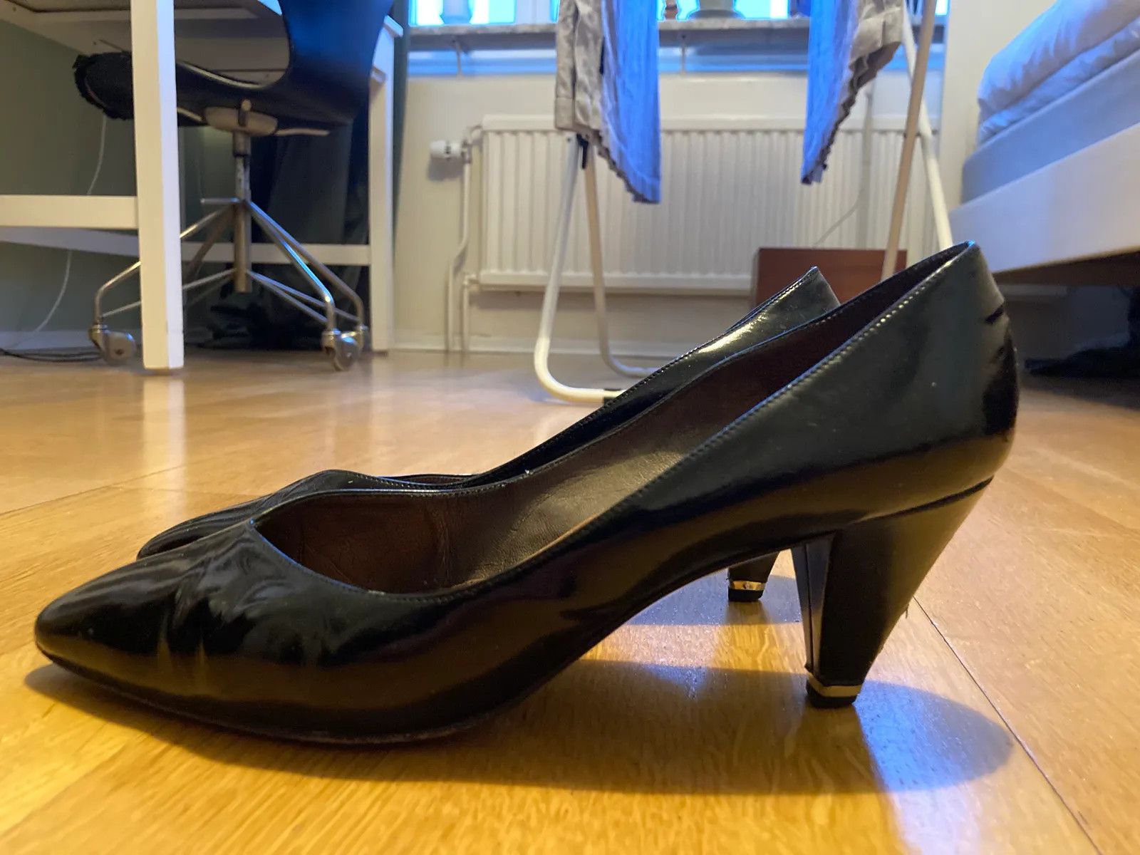 Bruno Magli Bruno Magli Heels Size US 8 / IT 38 - 3 Thumbnail