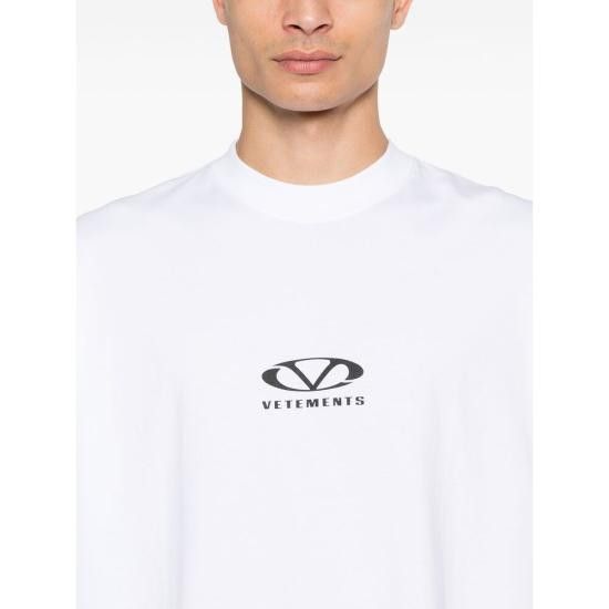 Vetements VETEMENTS Men T-Shirts UA66TR605W 1000 WHITE Size US M / EU 48-50 / 2 - 4 Thumbnail