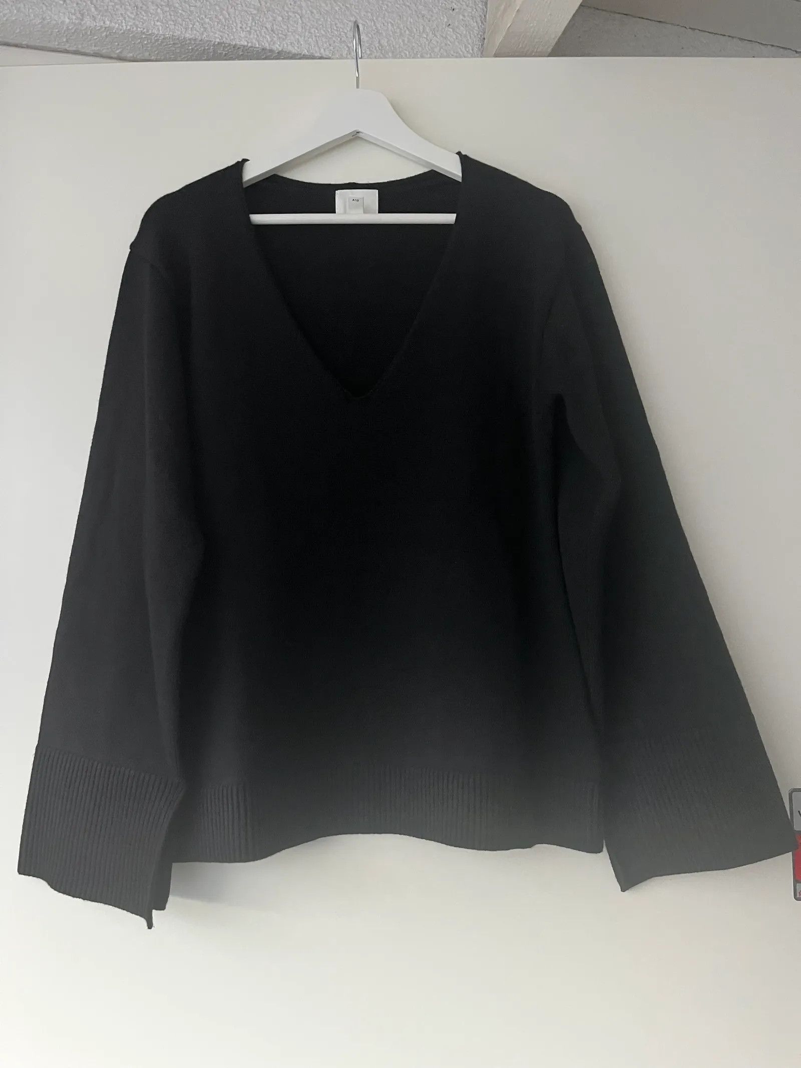 H&M H&M Sweater Size M / US 6-8 / IT 42-44 - 4 Thumbnail
