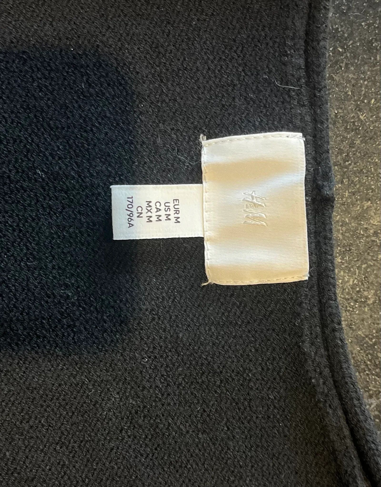 H&M H&M Sweater Size M / US 6-8 / IT 42-44 - 2 Thumbnail