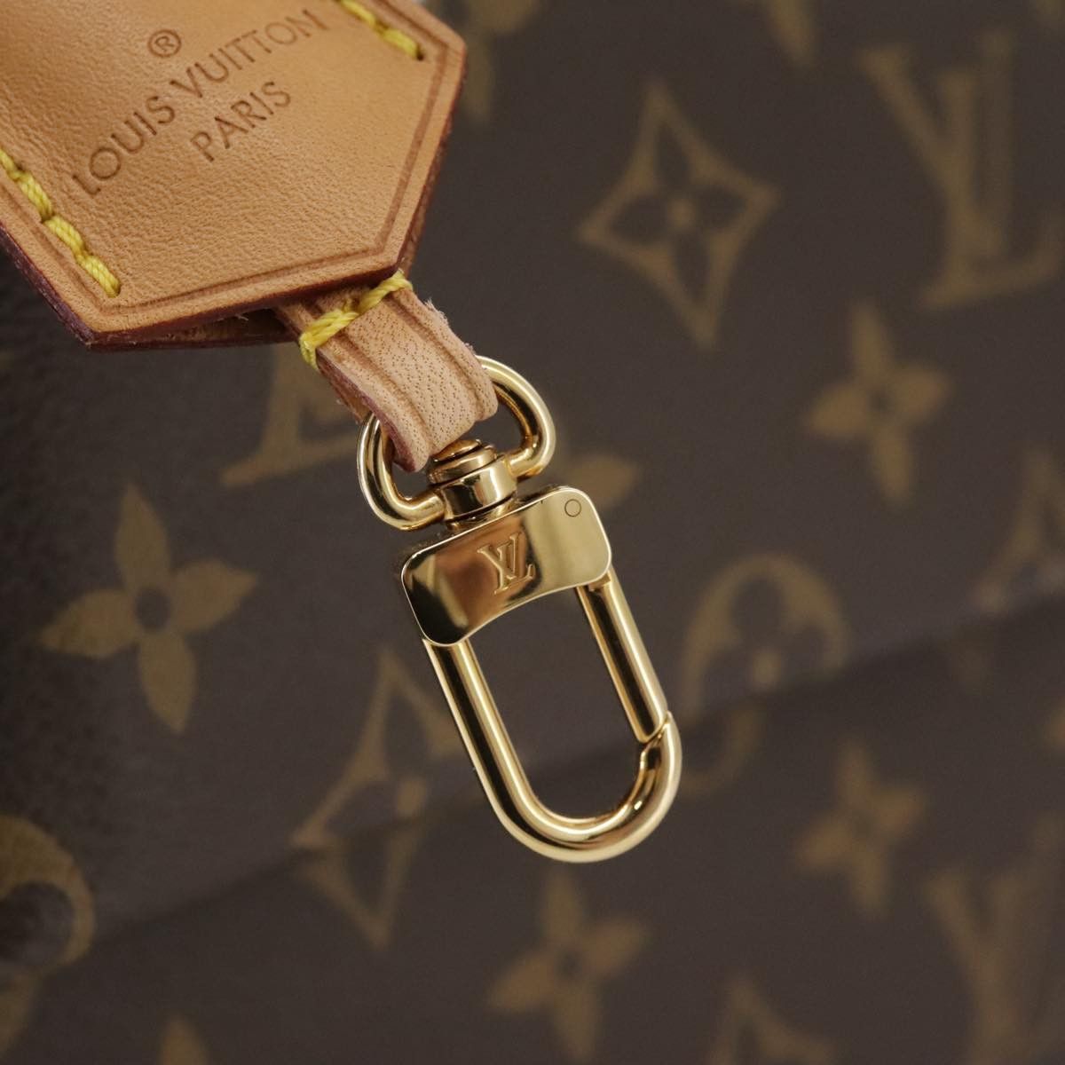 Louis Vuitton Cluny Brown Canvas Handbag (Pre-Owned) Size ONE SIZE - 16 Thumbnail
