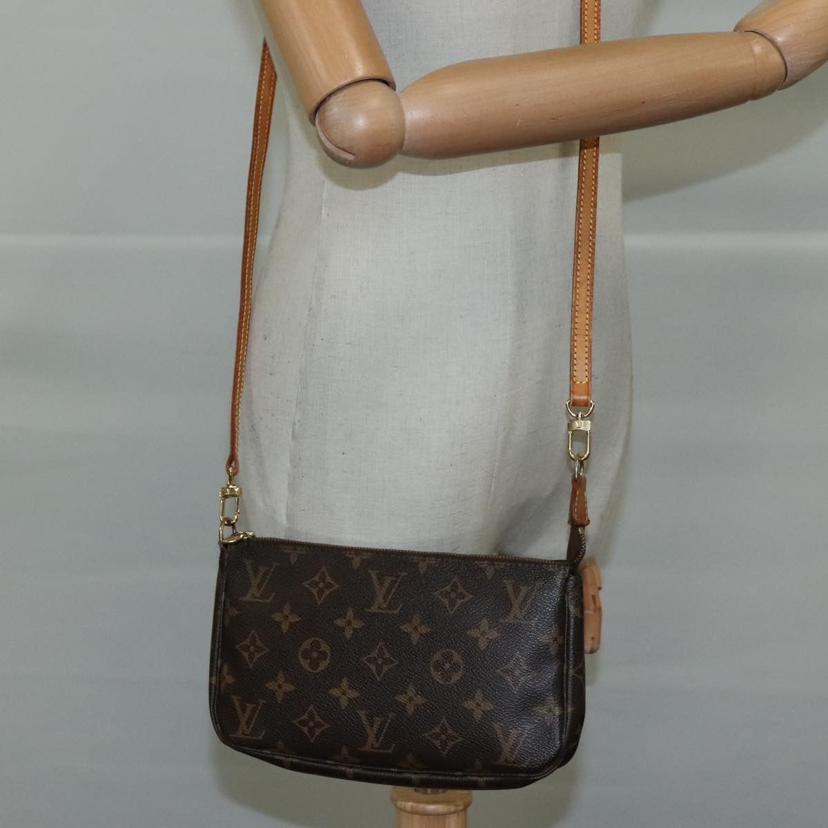 Louis Vuitton Pochette Accessoire Brown Canvas Clutch Bag (Pre-Owned) Size ONE SIZE - 18 Thumbnail