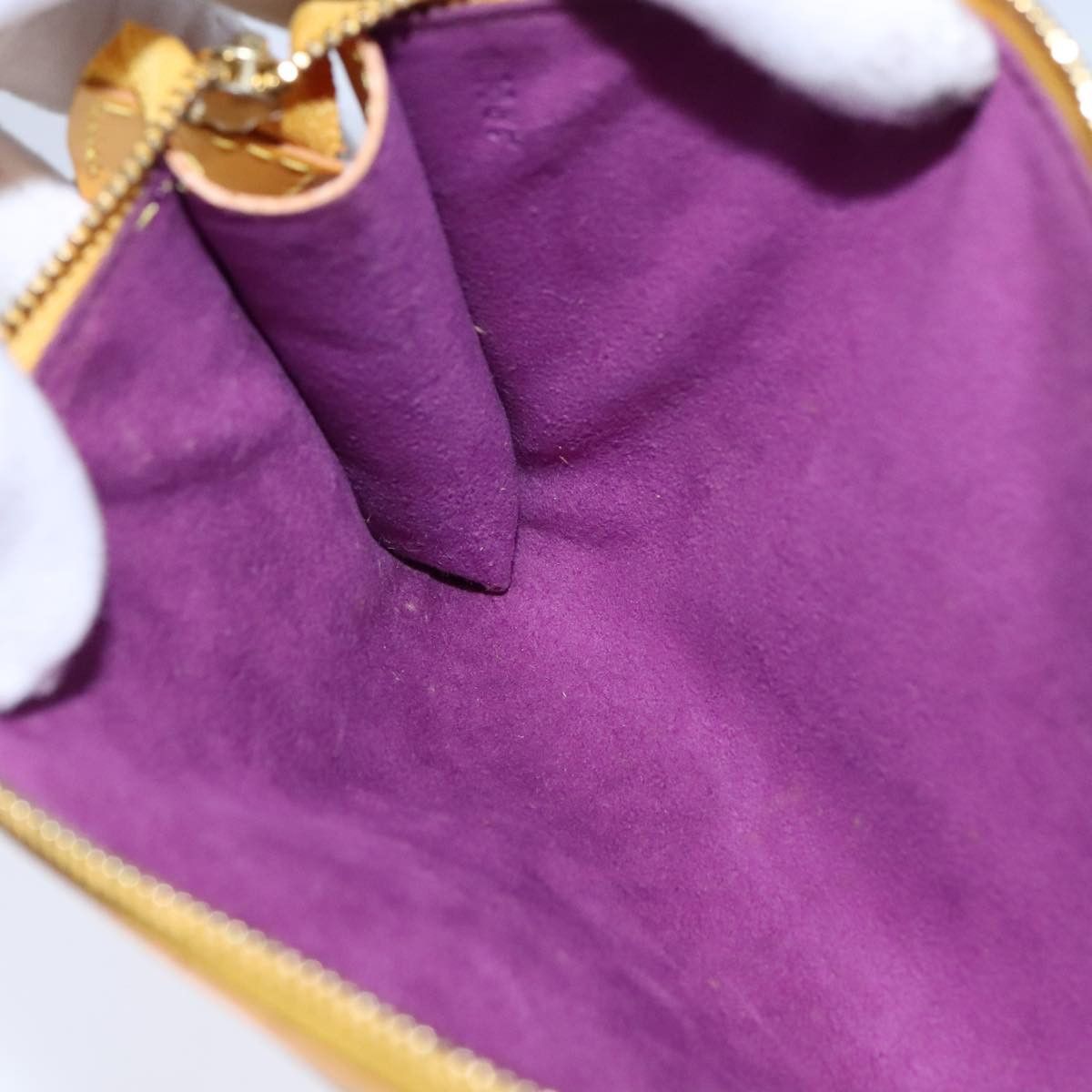 Louis Vuitton Pochette Accessoire Yellow Leather Clutch Bag (Pre-Owned) Size ONE SIZE - 20 Thumbnail