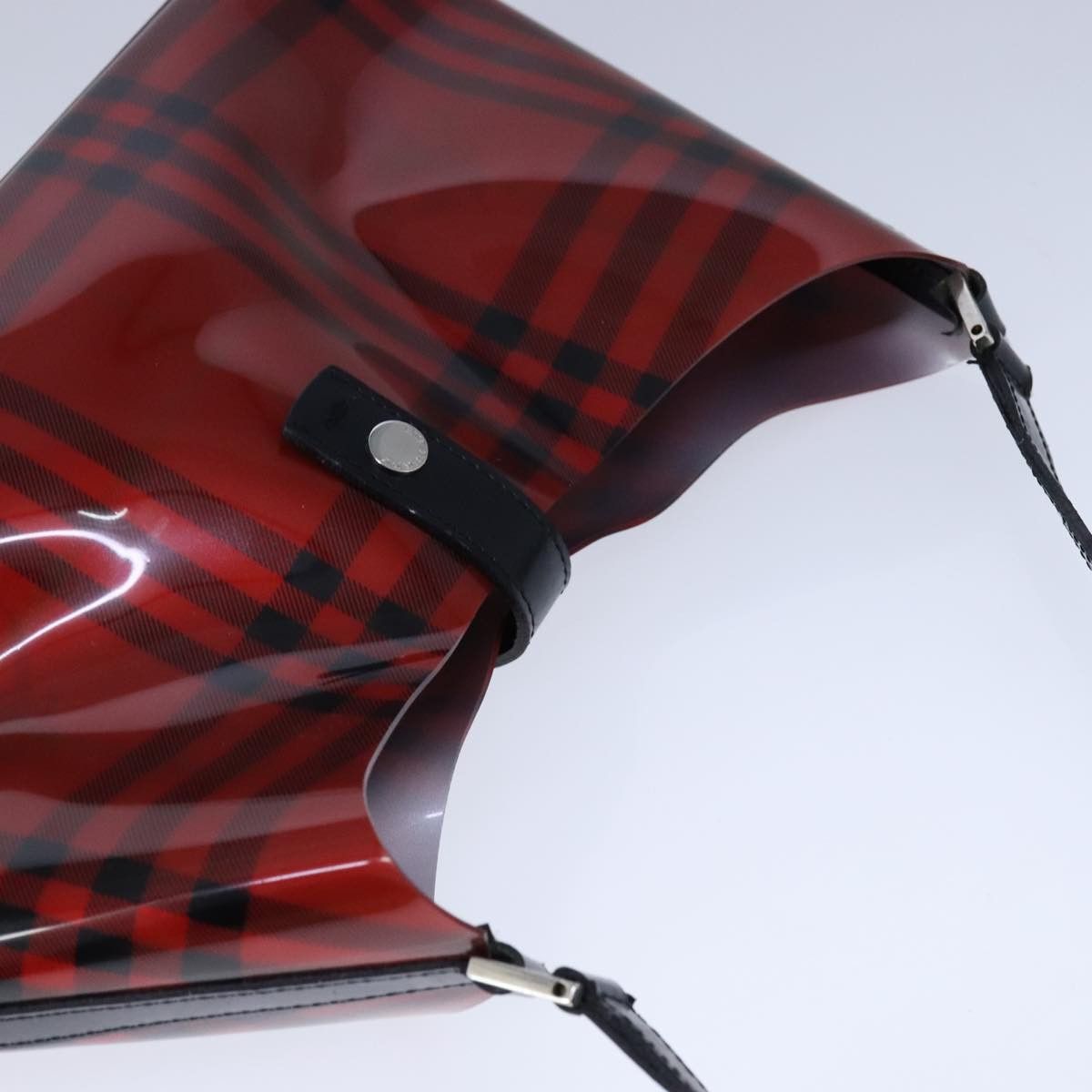 Burberry Nova Check Red Vinyl Shoulder Bag (Pre-Owned) Size ONE SIZE - 16 Thumbnail