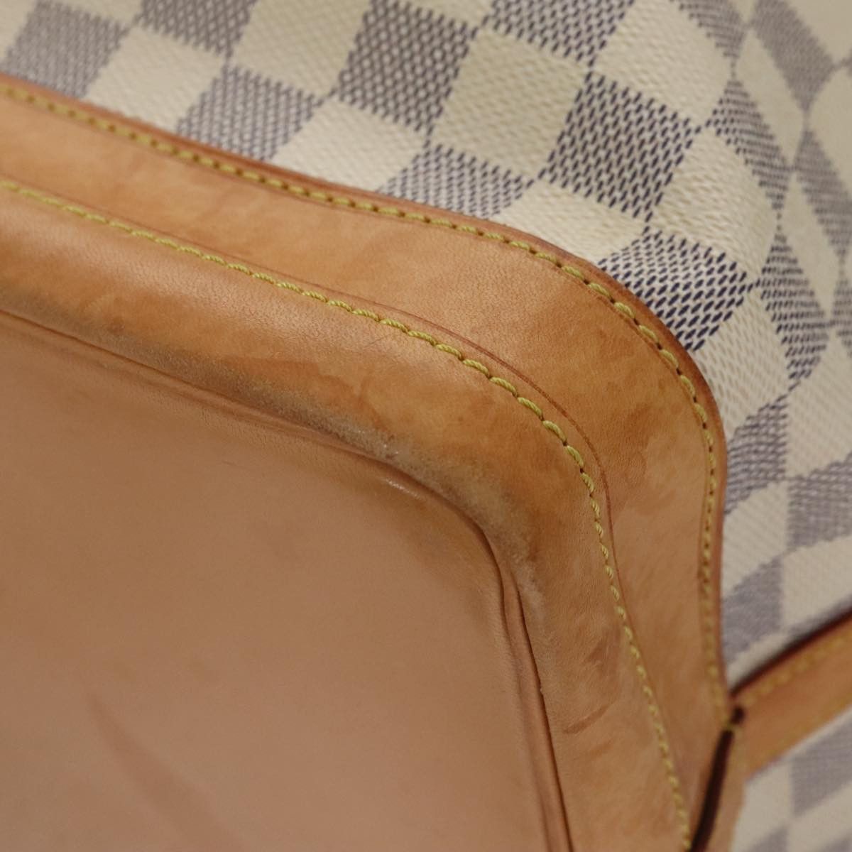 Louis Vuitton Noe White Canvas Shoulder Bag (Pre-Owned) Size ONE SIZE - 9 Thumbnail