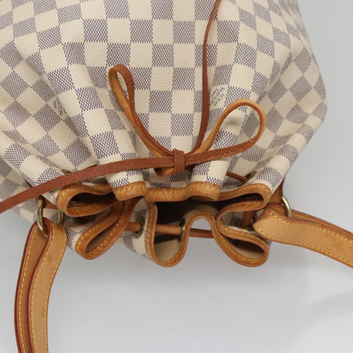 Louis Vuitton Noe White Canvas Shoulder Bag (Pre-Owned) Size ONE SIZE - 14 Thumbnail