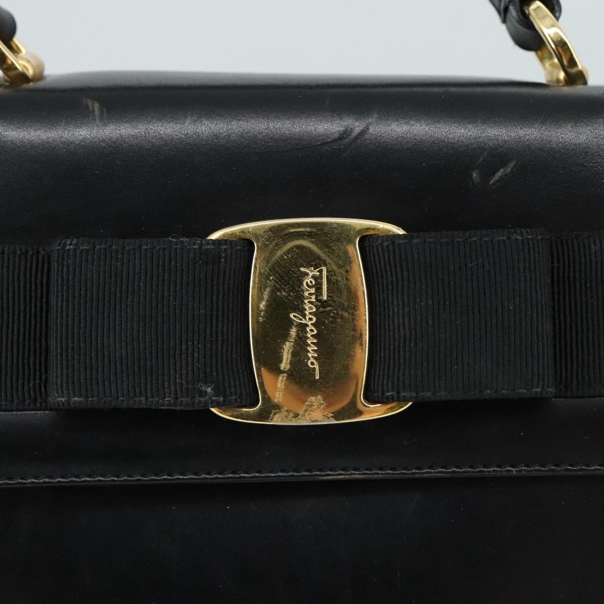Salvatore Ferragamo Vara Black Leather Handbag (Pre-Owned) Size ONE SIZE - 13 Thumbnail
