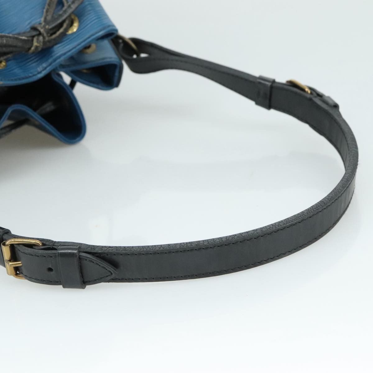 Louis Vuitton Petit Noé Blue Leather Shoulder Bag (Pre-Owned) Size ONE SIZE - 10 Thumbnail