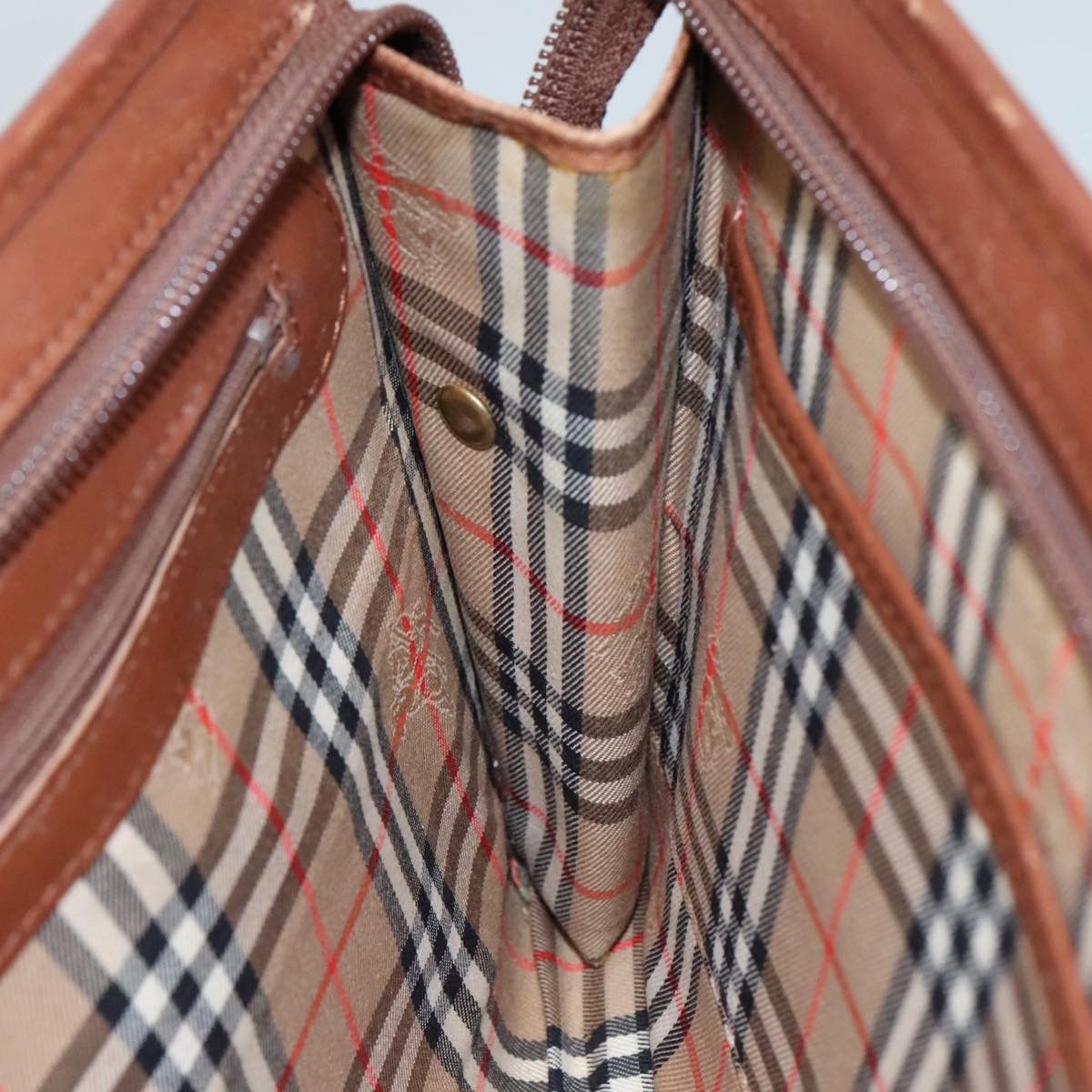 Burberry Brown Leather Clutch Bag (Pre-Owned) Size ONE SIZE - 16 Thumbnail