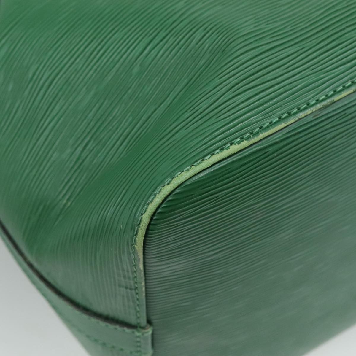 Louis Vuitton Petit Noé Green Leather Shoulder Bag (Pre-Owned) Size ONE SIZE - 7 Thumbnail