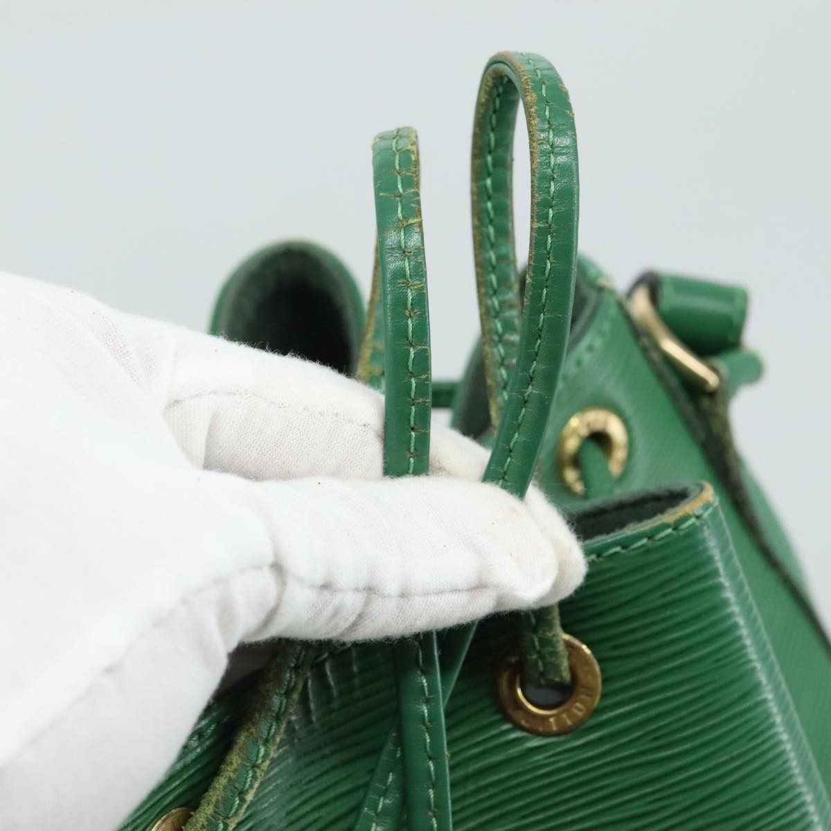 Louis Vuitton Petit Noé Green Leather Shoulder Bag (Pre-Owned) Size ONE SIZE - 11 Thumbnail