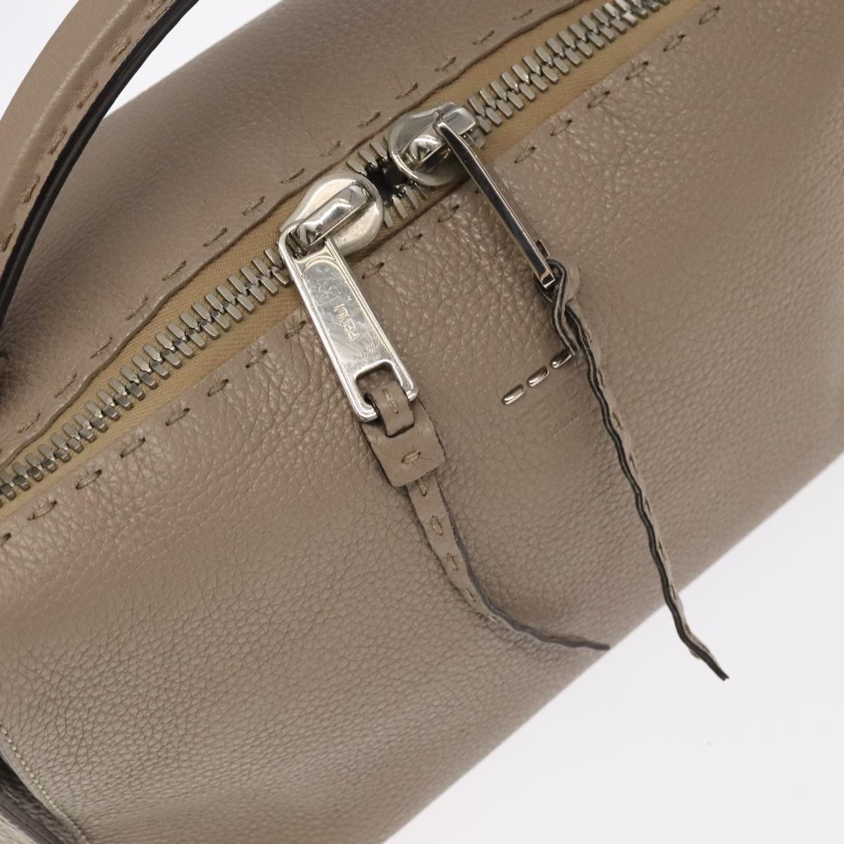 Fendi Lei Selleria Beige Leather Handbag (Pre-Owned) Size ONE SIZE - 16 Thumbnail