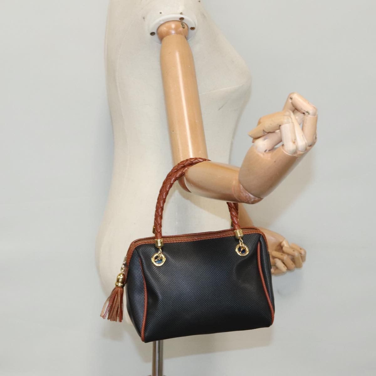 Bottega Veneta -- Black Canvas Handbag (Pre-Owned) Size ONE SIZE - 19 Thumbnail