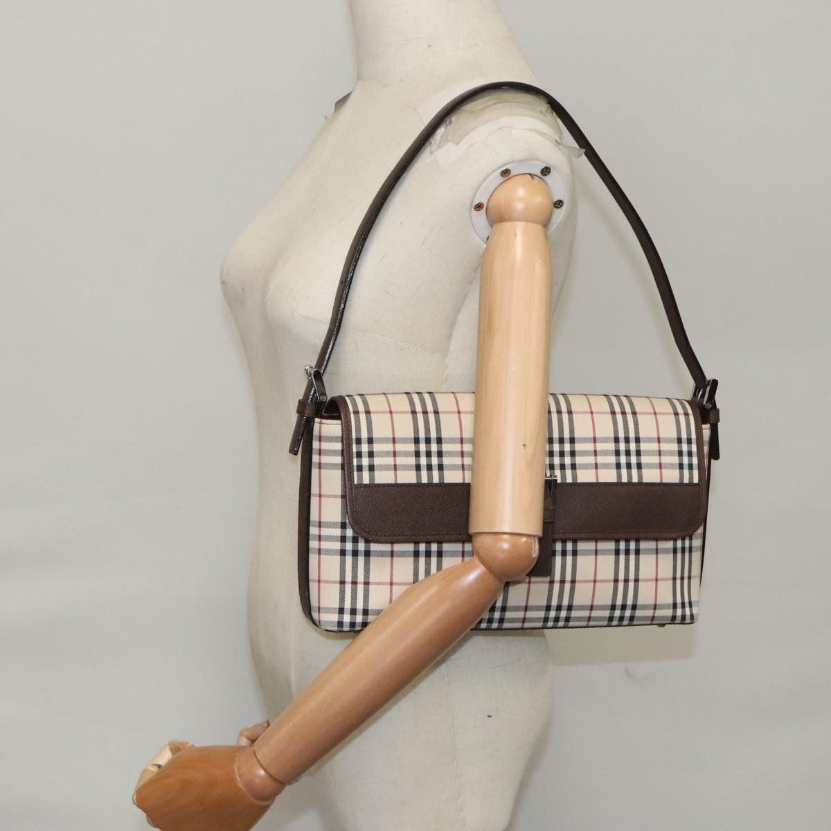 Burberry Nova Check Beige Canvas Shoulder Bag (Pre-Owned) Size ONE SIZE - 13 Thumbnail