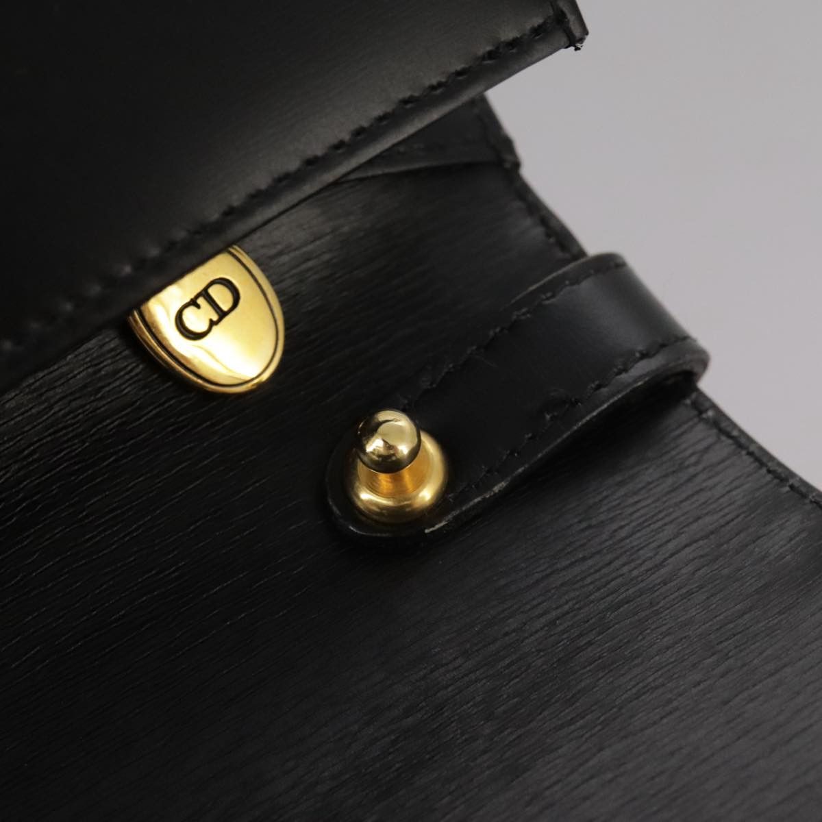 Dior -- Black Leather Handbag (Pre-Owned) Size ONE SIZE - 17 Thumbnail